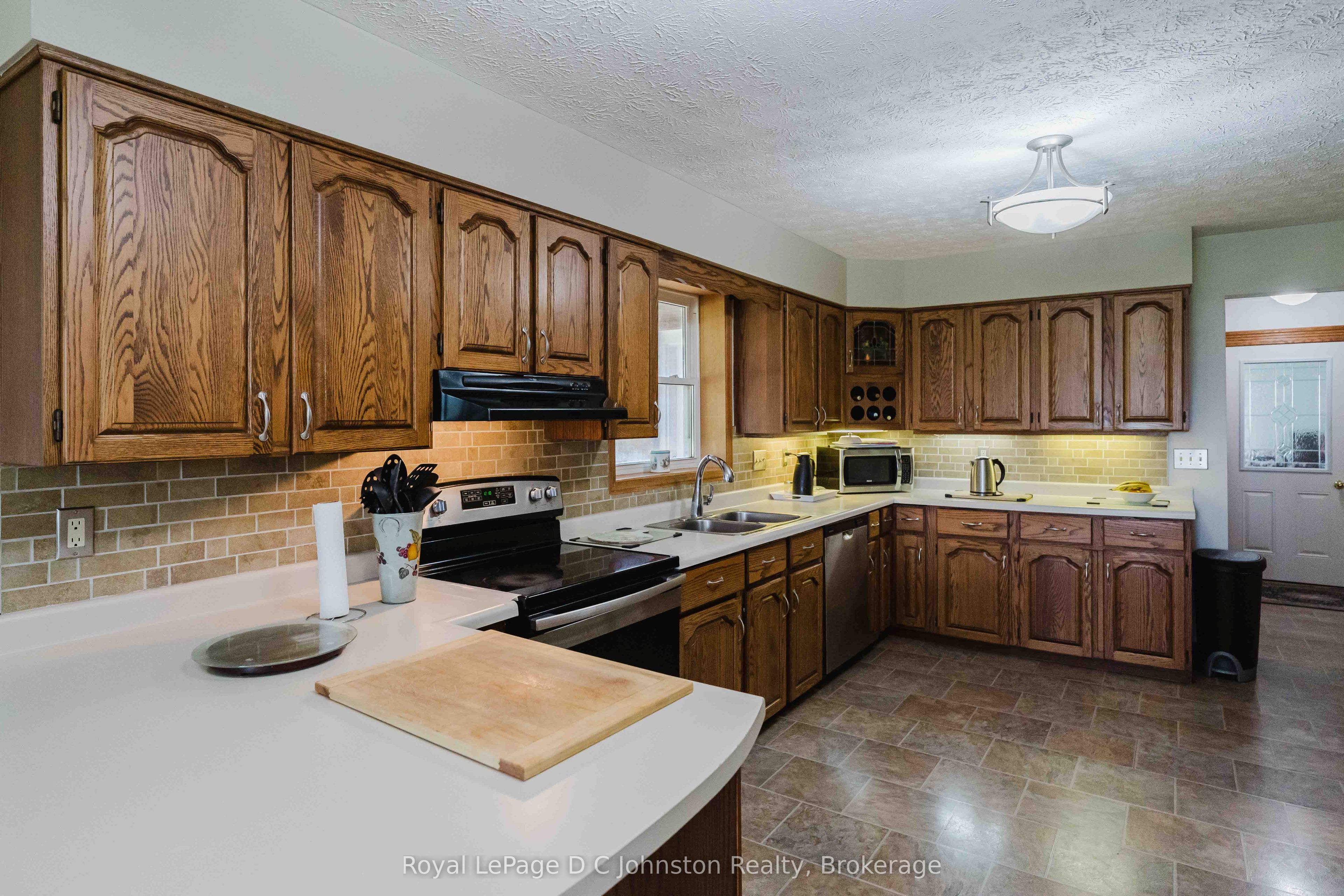 1277 Concession 6 Road, Kincardine, ON N0G 2T0 photo 5