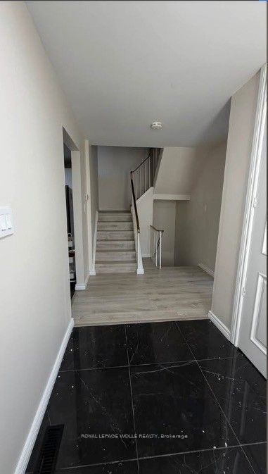 590 Millbank Drive 18, London South, ON N6E 2H2 photo 4