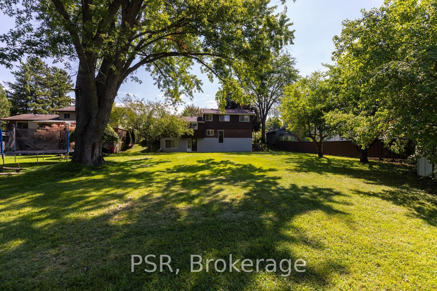 68 Halliwell Drive, Kitchener, ON N2B 2M3 photo 3