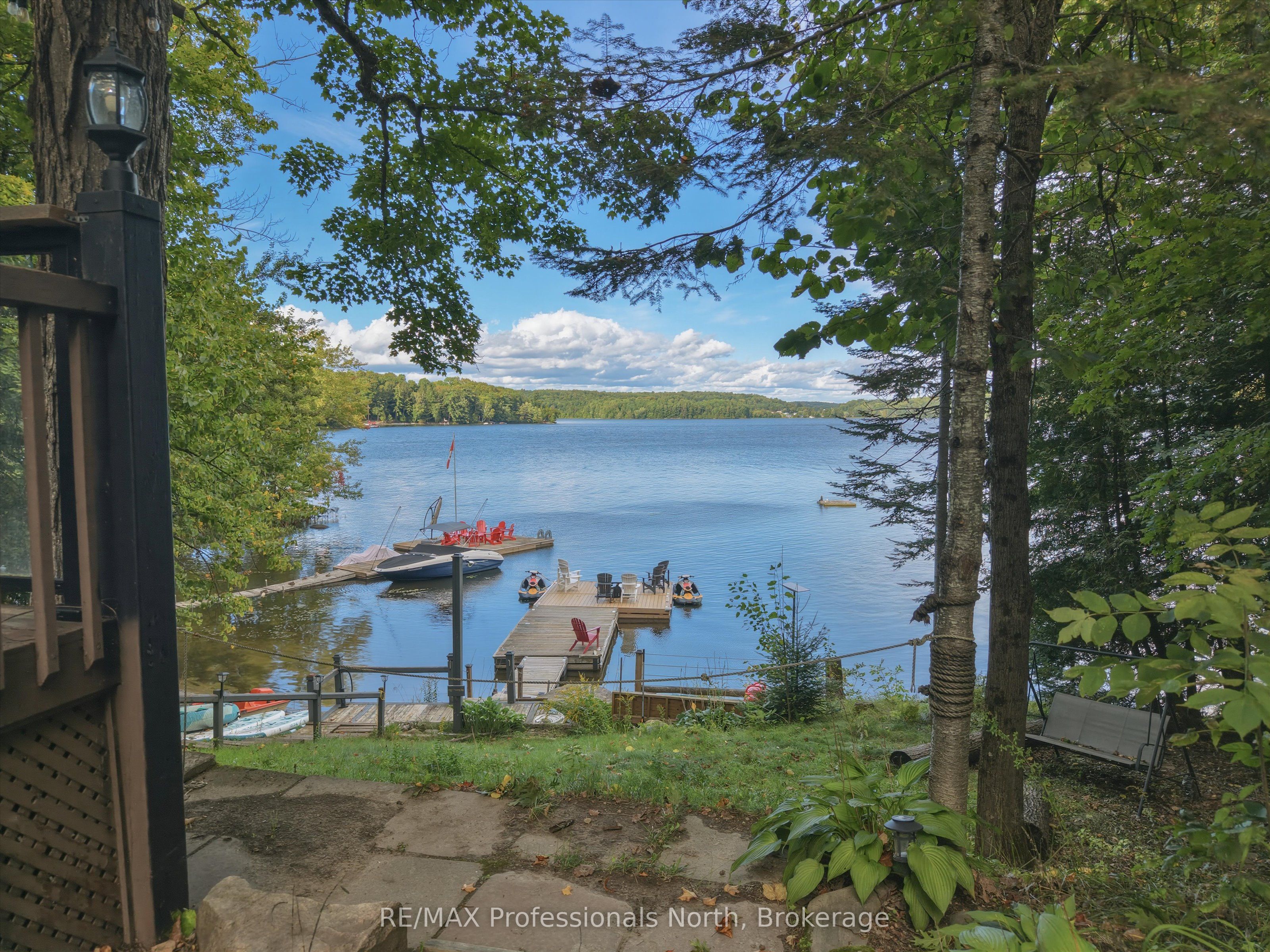 1202 Shea Road 4, Muskoka Lakes, ON P0B 1M0 photo 3