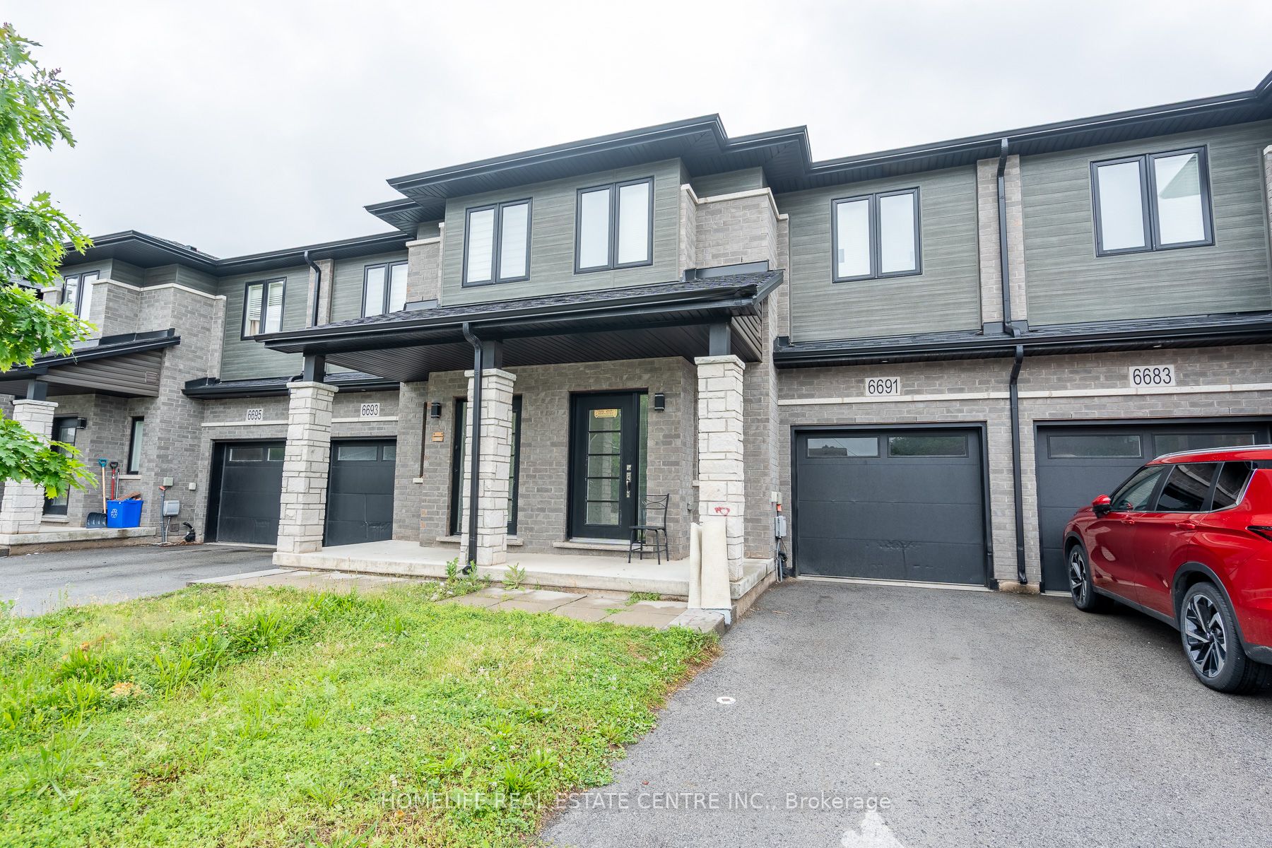 6691 Cropp Street, Niagara Falls, ON L2E 0B7 photo 2