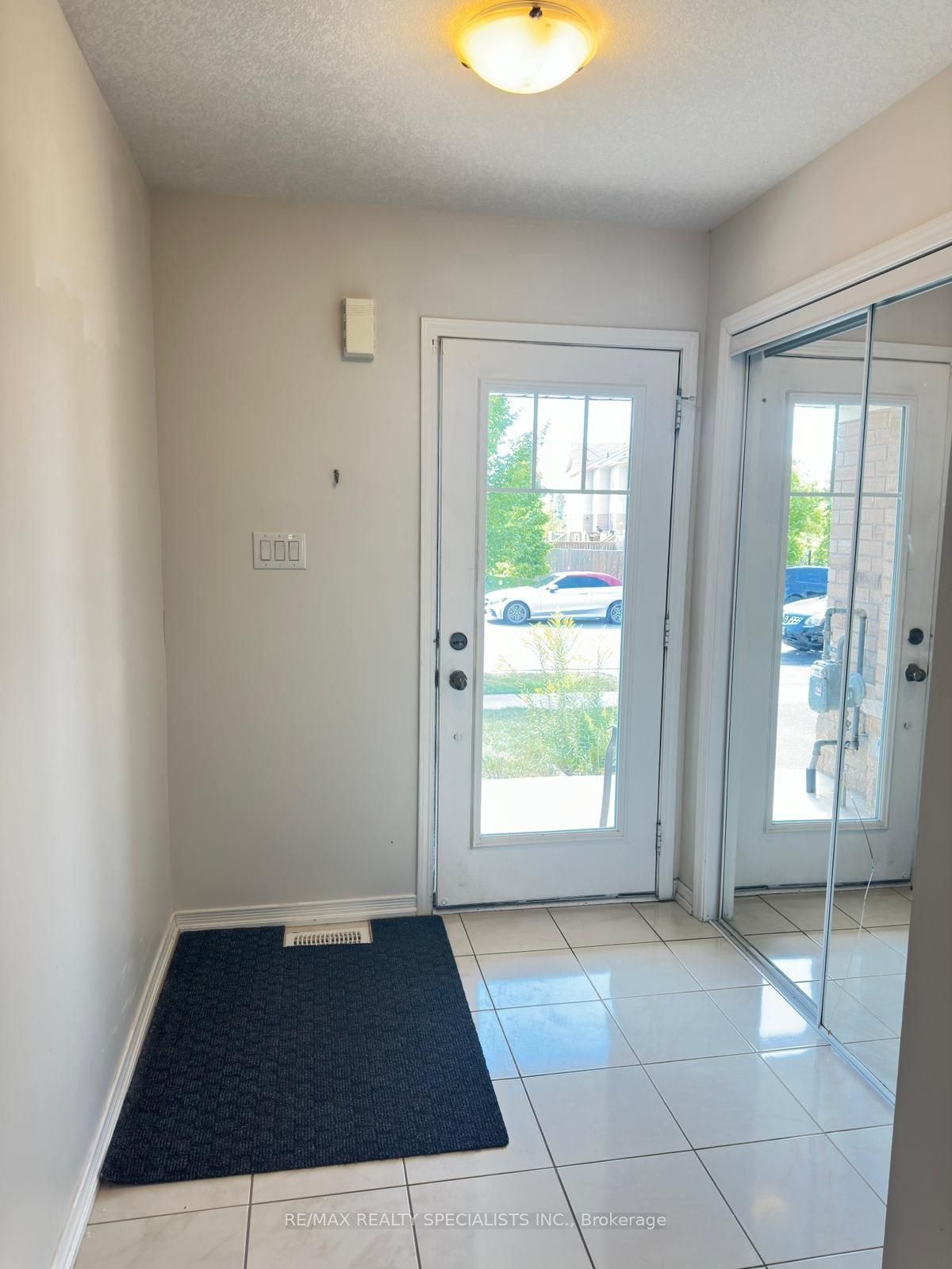 9 Cole Crescent, Brantford, ON N3T 0P4 photo 2