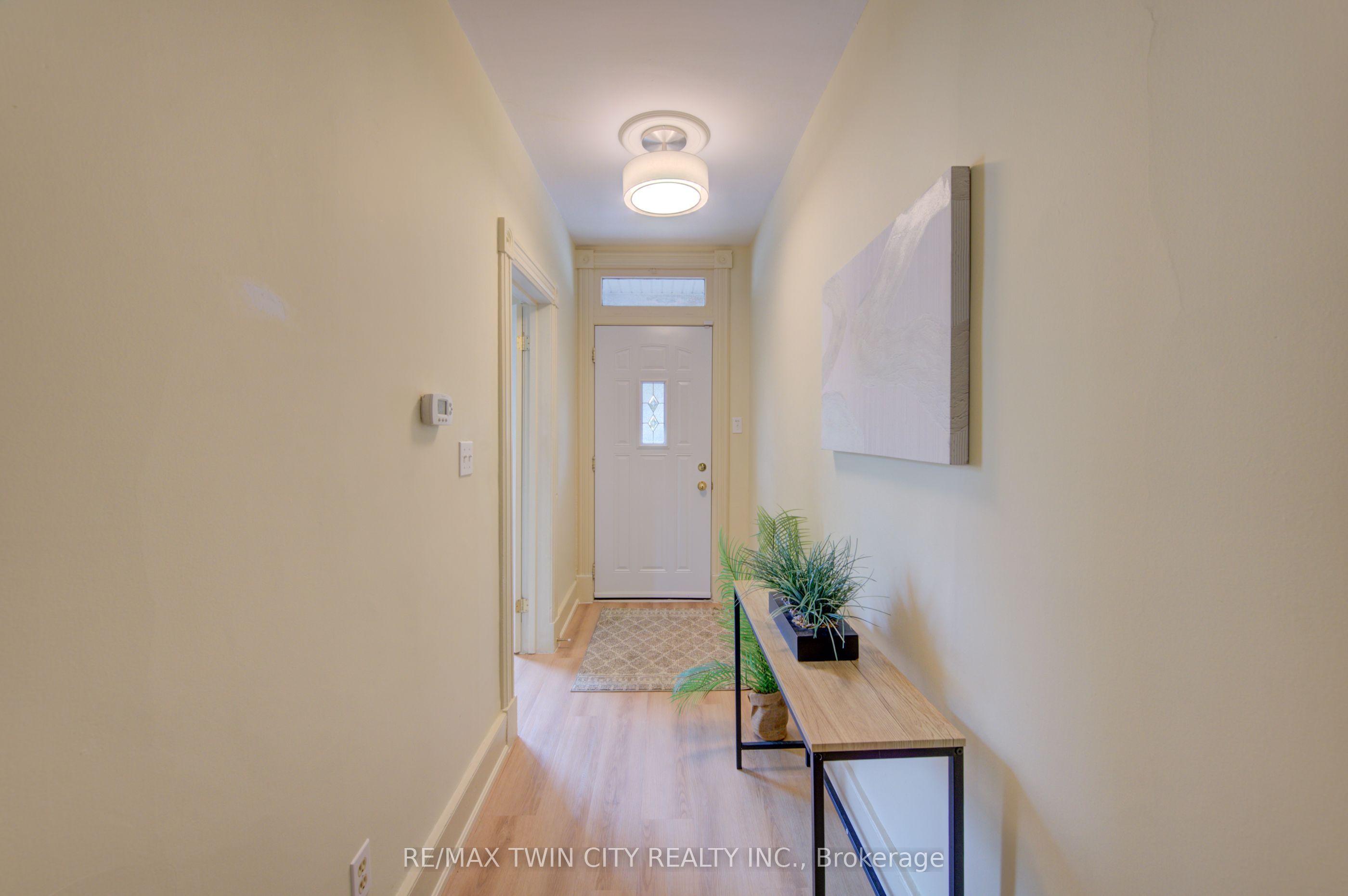 9 Salisbury Avenue, Cambridge, ON N1S 1H7 photo 4