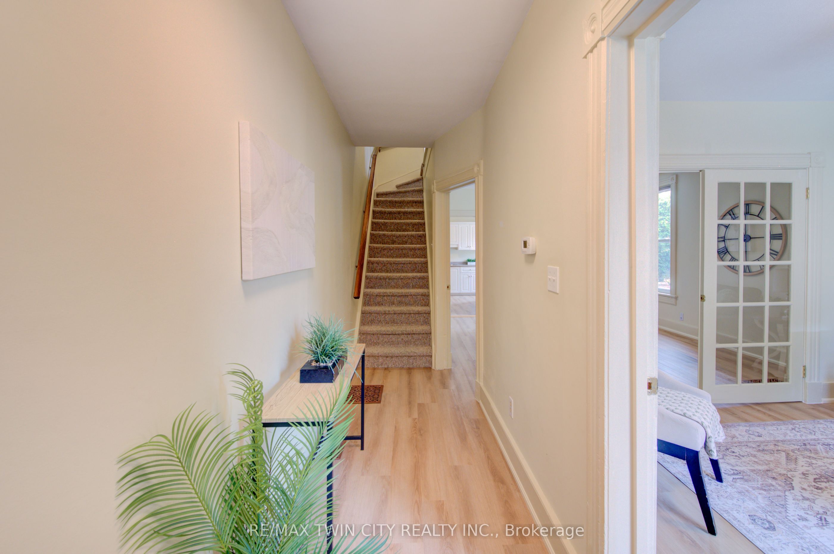 9 Salisbury Avenue, Cambridge, ON N1S 1H7 photo 5
