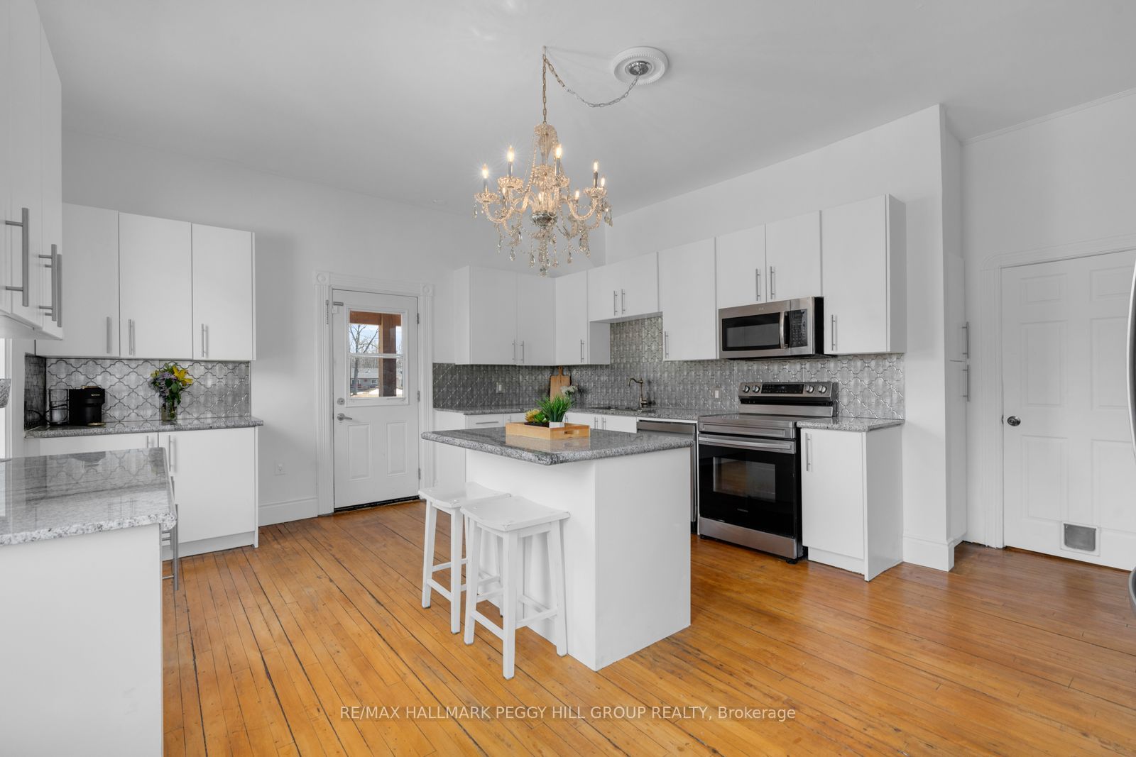 1002 Cowbell Lane, Gravenhurst, ON P0E 1N0 photo 5