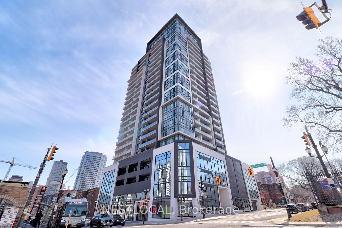 15 Queen Street S 1406, Hamilton, ON L8P 0C6