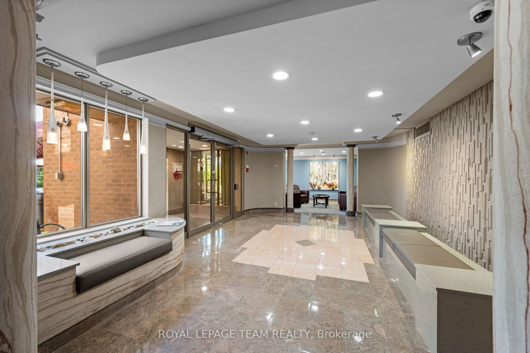 100 Grant Carman Drive 406, Cityview - Parkwoods Hills - Rideau Shore, ON K2E 8B8 photo 3