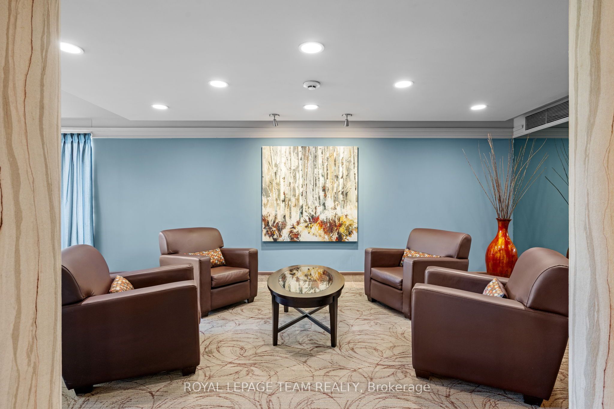 100 Grant Carman Drive 406, Cityview - Parkwoods Hills - Rideau Shore, ON K2E 8B8 photo 4