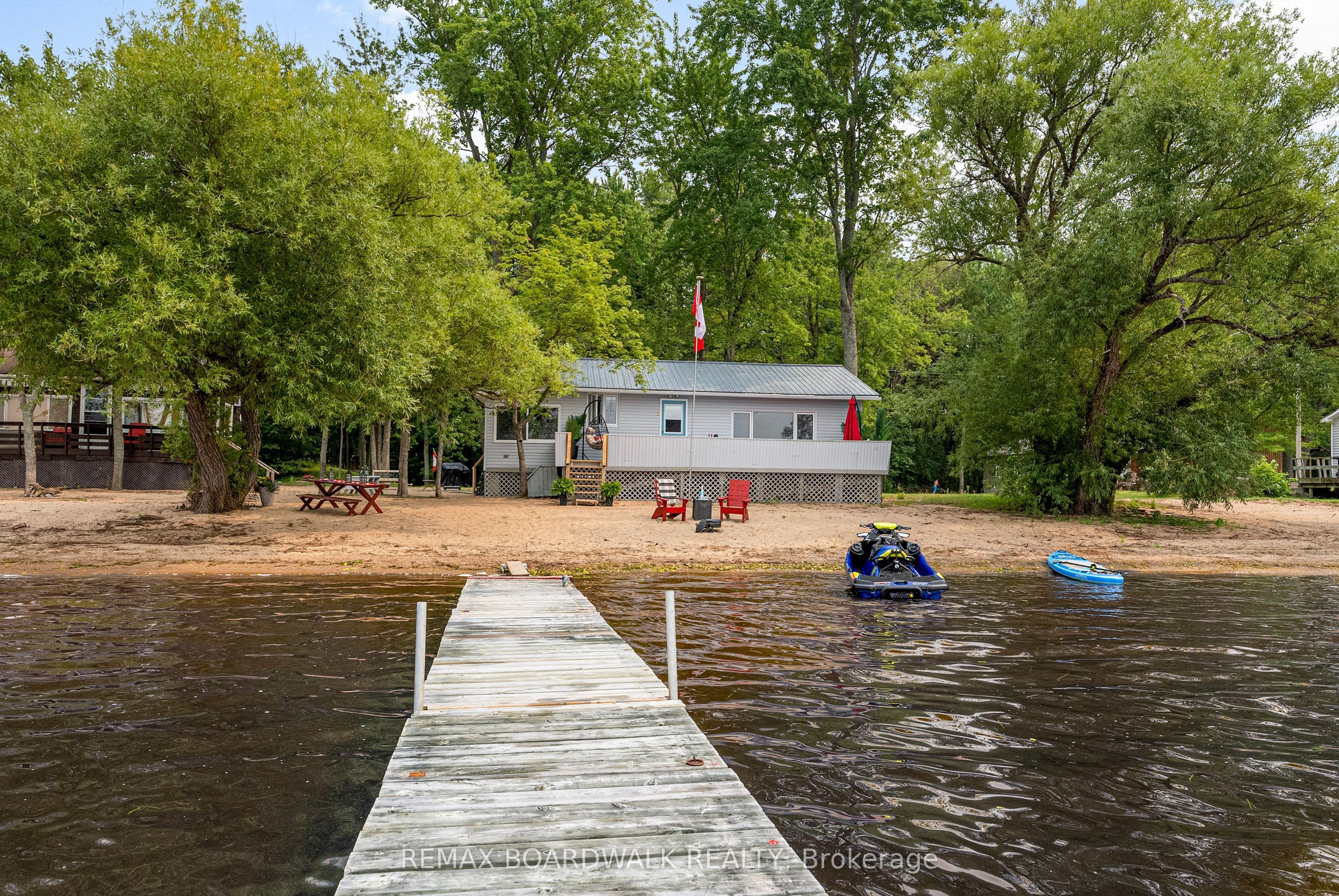 391 Leavoy Lane, Horton, ON K7V 3Z8