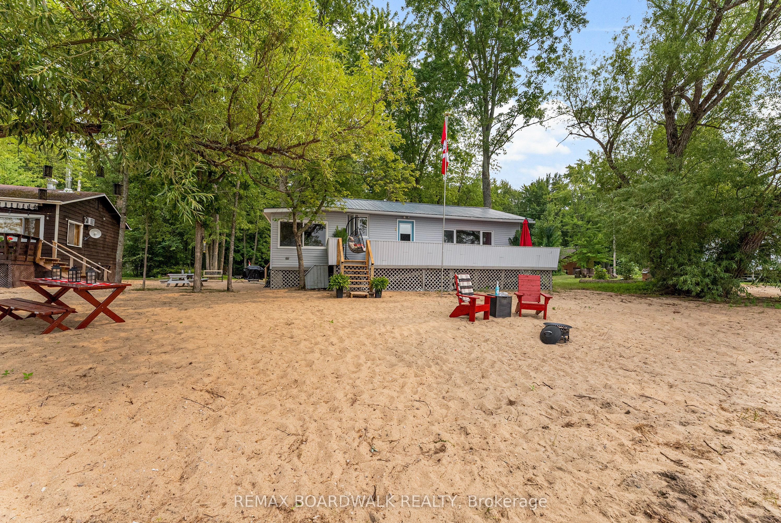391 Leavoy Lane, Horton, ON K7V 3Z8 photo 3
