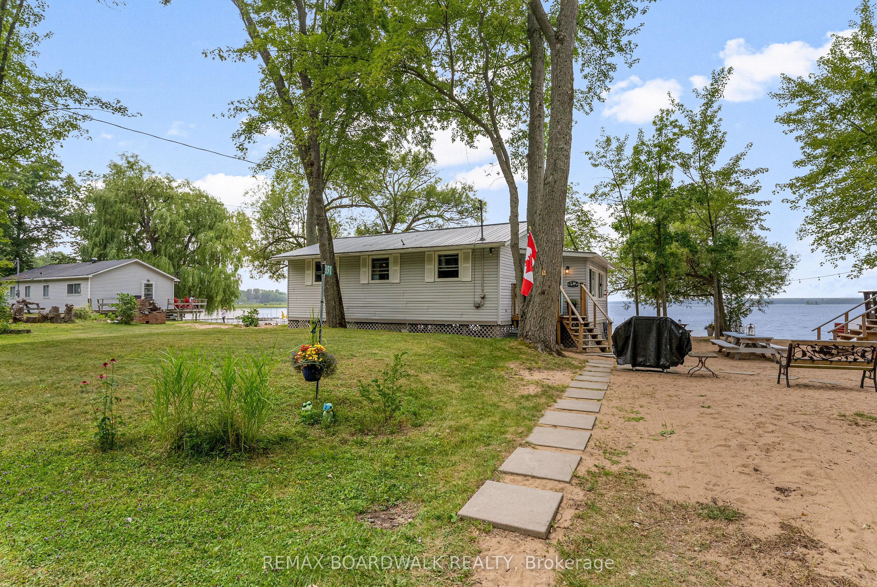 391 Leavoy Lane, Horton, ON K7V 3Z8 photo 5