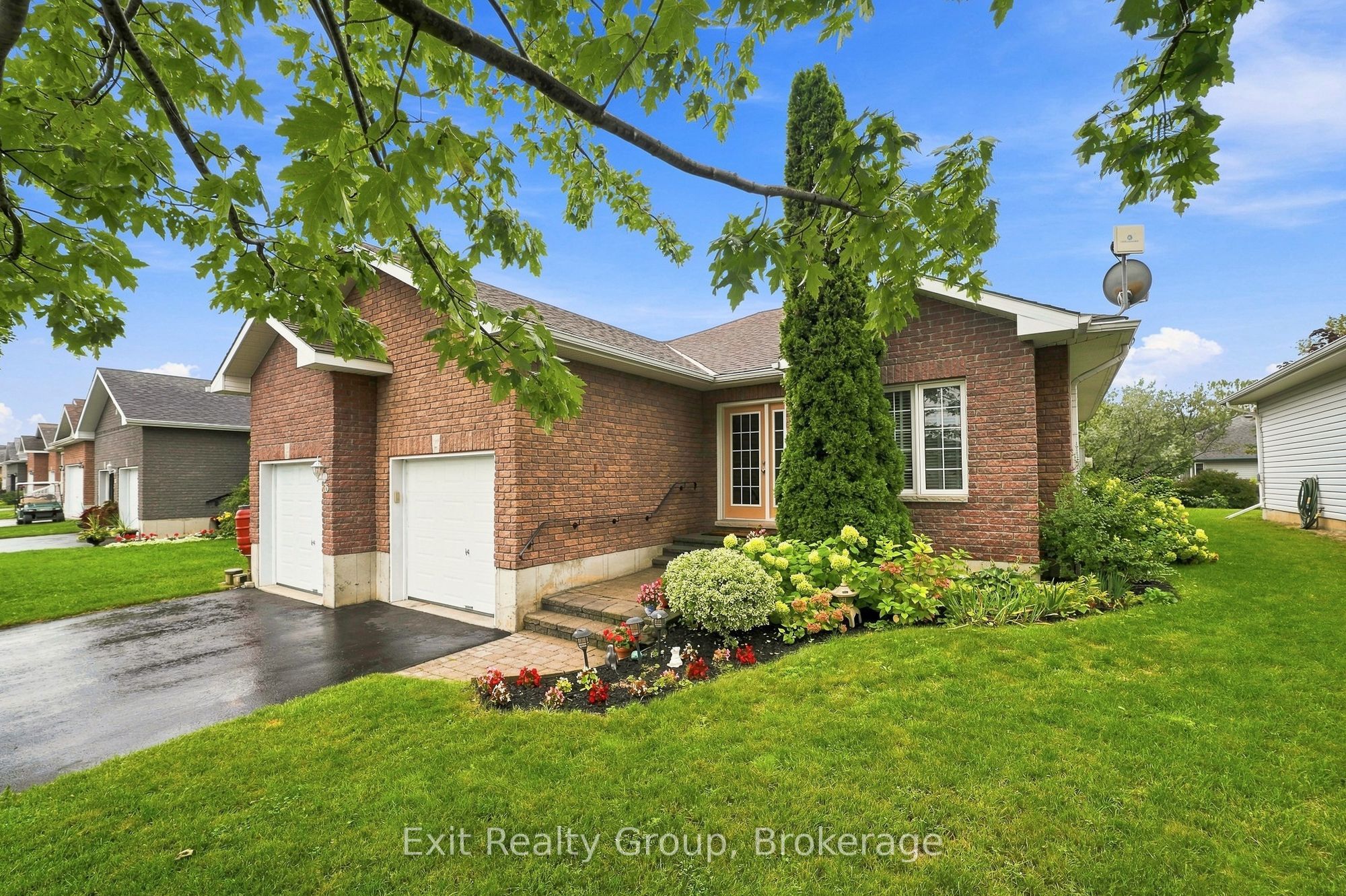 26 Aletha Drive, Prince Edward County, ON K0K 3L0 photo 2