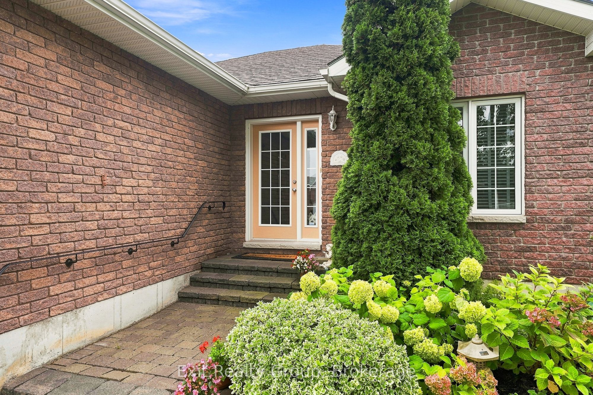 26 Aletha Drive, Prince Edward County, ON K0K 3L0 photo 5