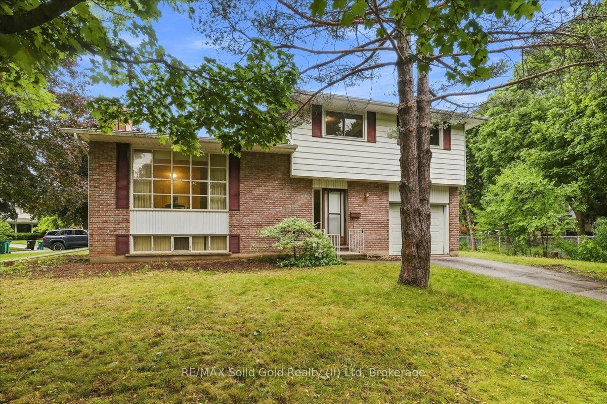 395 Mossom Place, Waterloo, ON N2K 2G7 photo 2