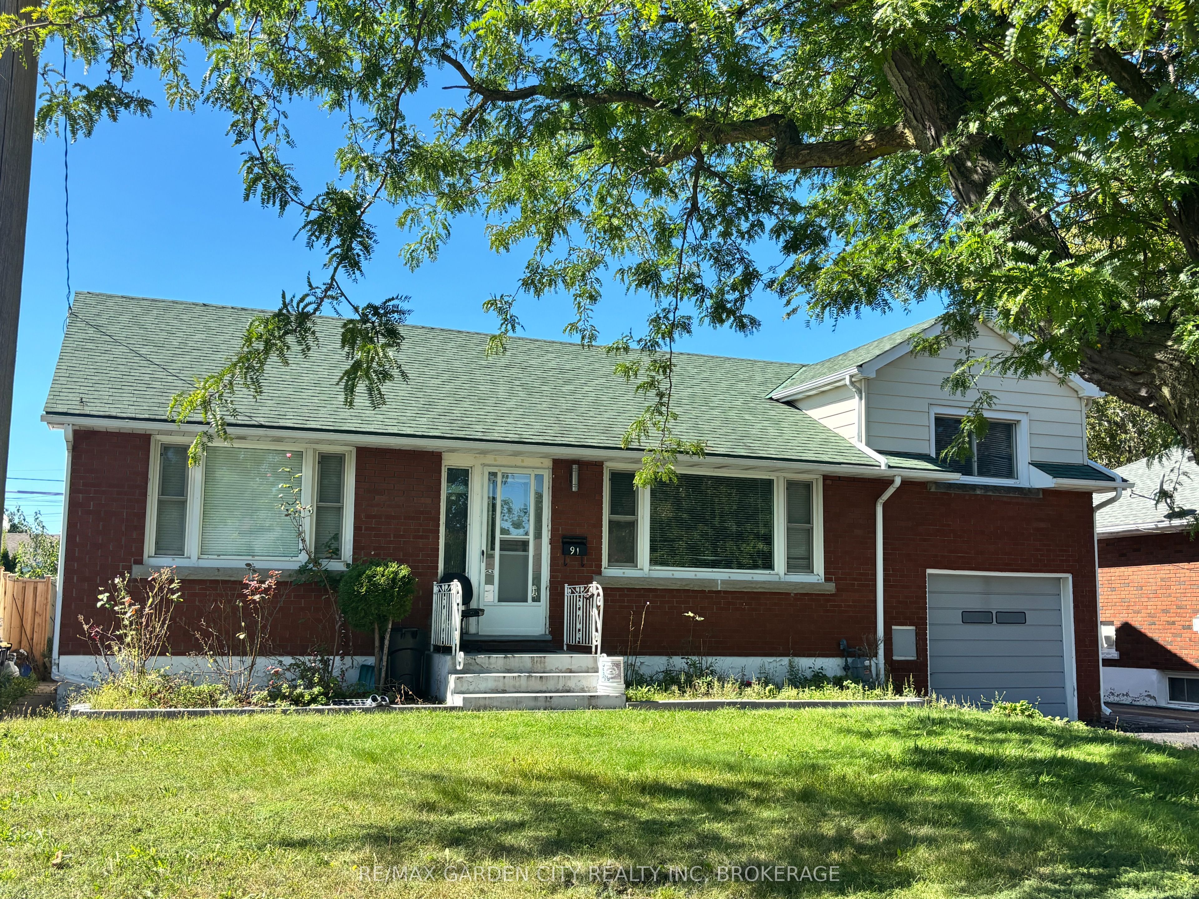 91 Margery Avenue Main floor, St. Catharines, ON L2R 6K2
