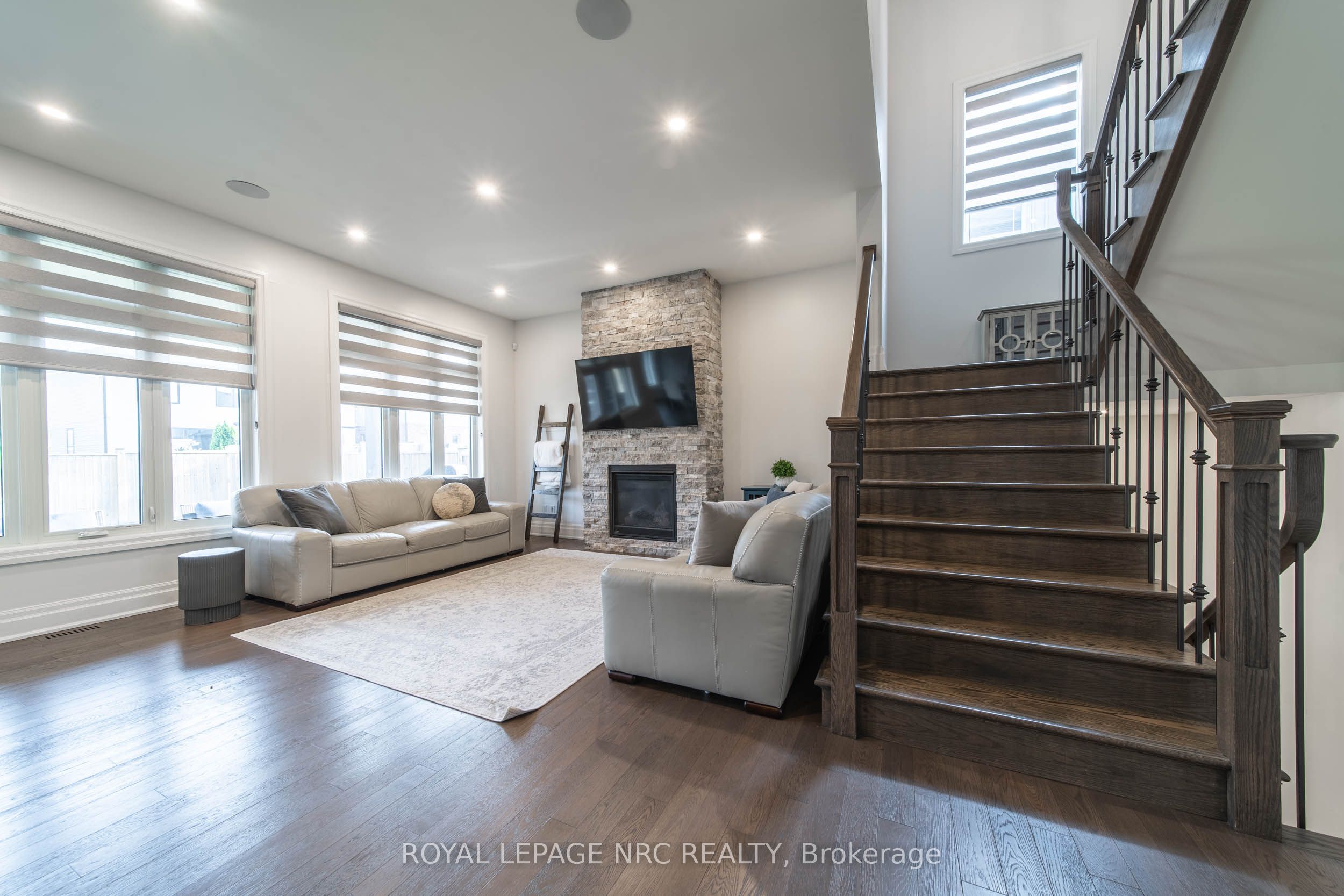5 Autumn Avenue, Thorold, ON L2V 0B6 photo 4