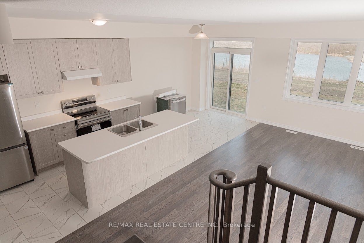 386 Barker Parkway, Thorold, ON L2E 6S4 photo 3