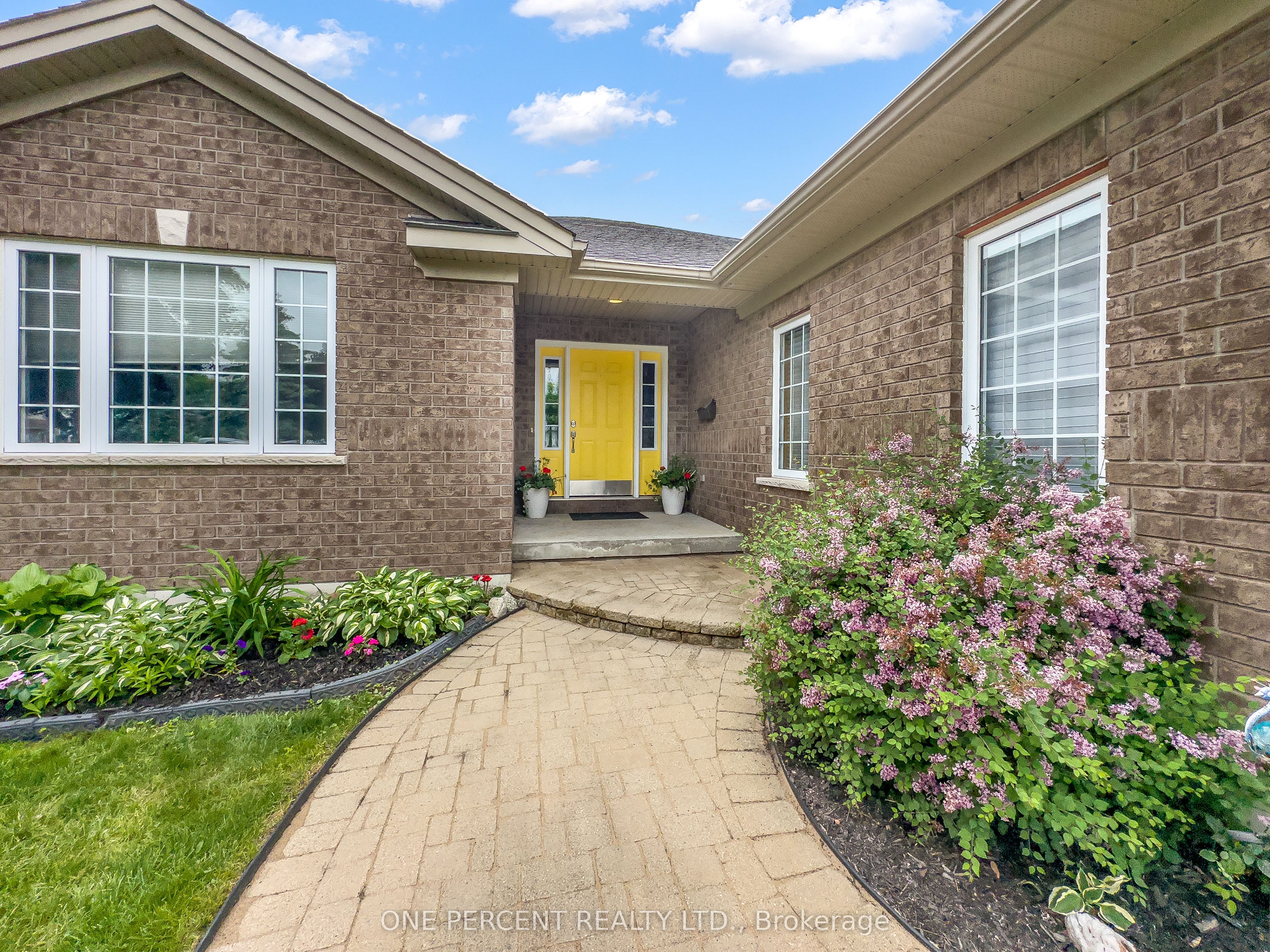4 Jason Crescent, Quinte West, ON K8V 6P3 photo 3