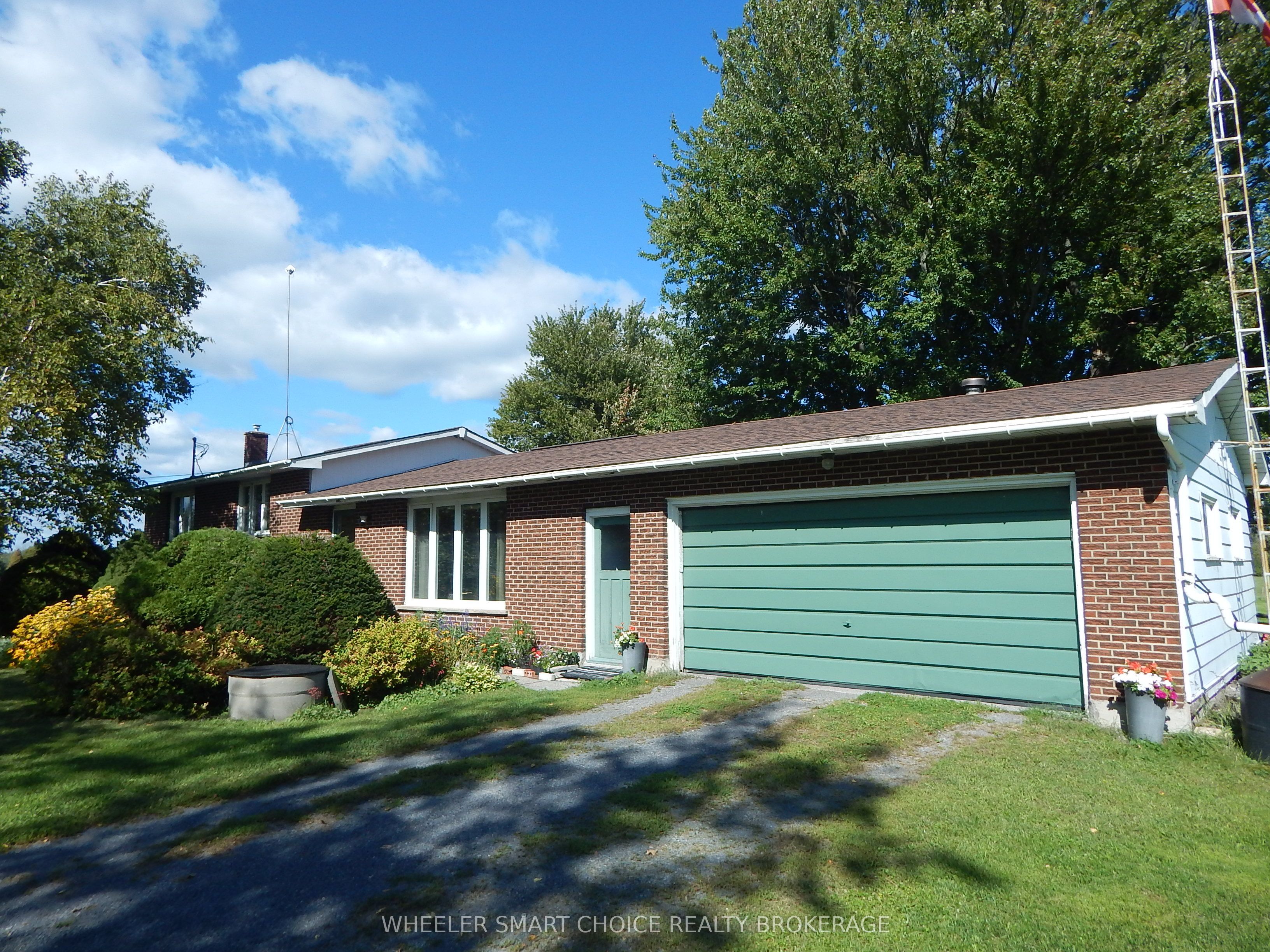 5181 County Road 15 (Avonmore Rd) Road, South Stormont, ON K0C 1R0 photo 2