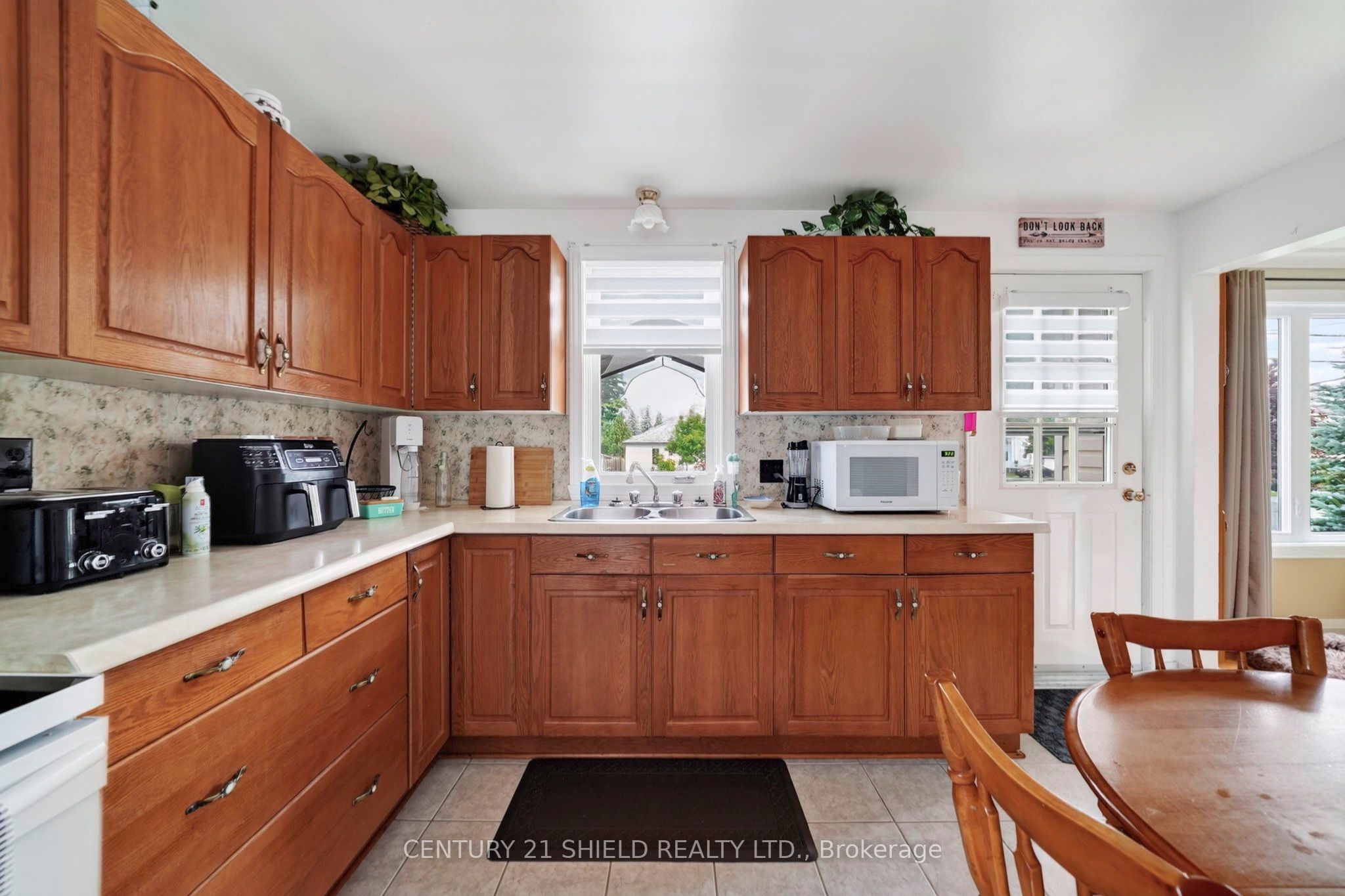 1007 2nd Street E, Cornwall, ON K6H 2A8 photo 5