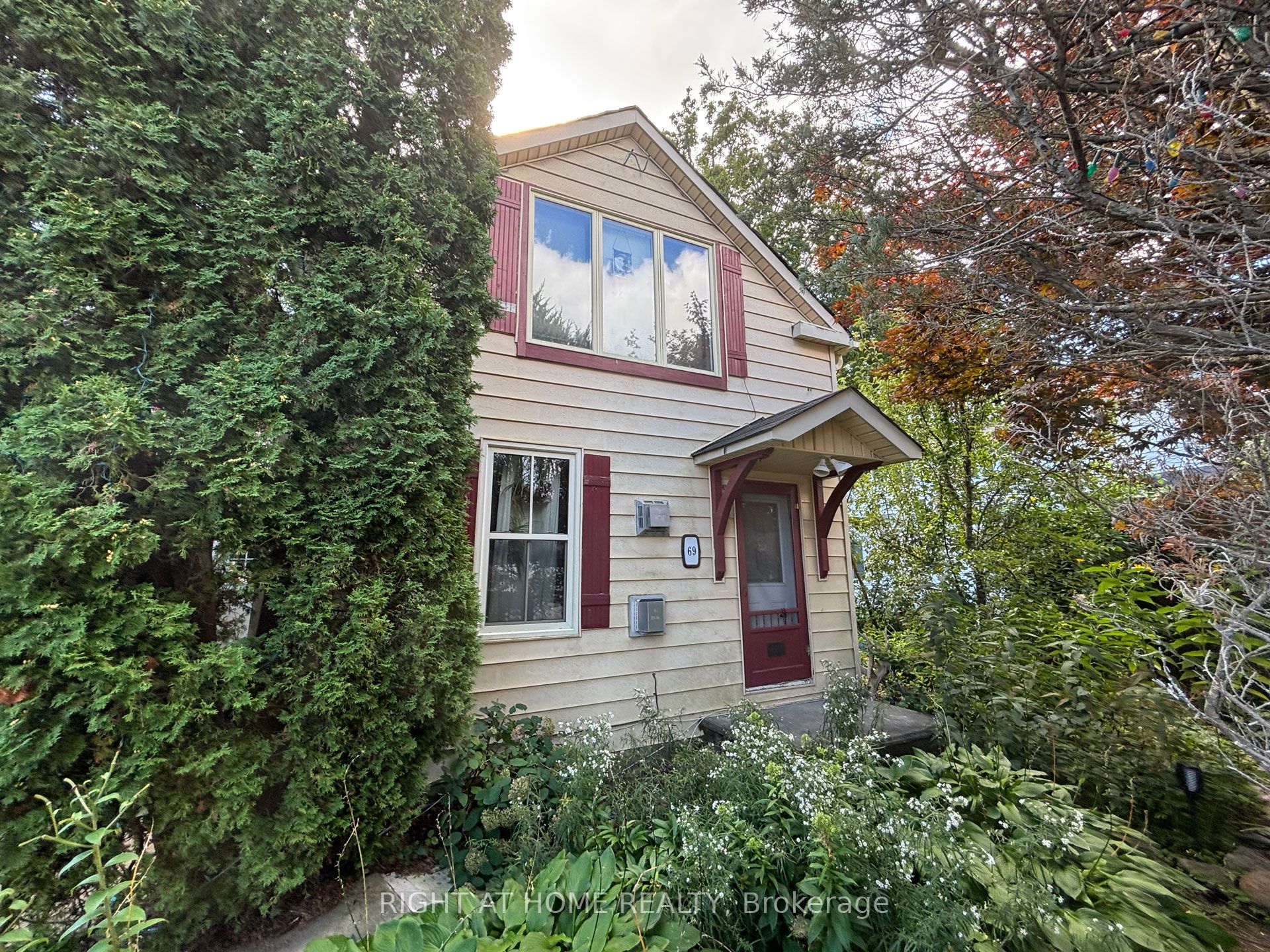 69 Berry Street, Meaford, ON N4L 1G4
