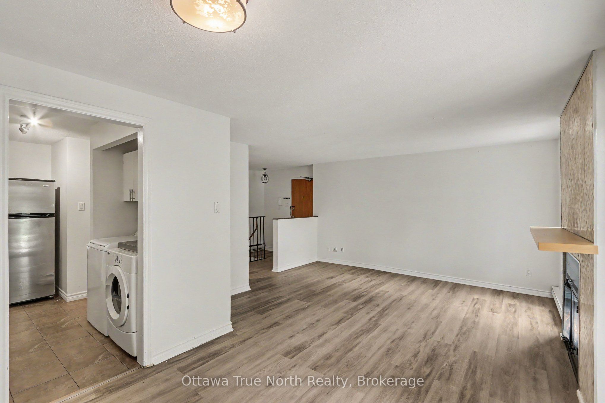 4 Sweetbriar Circle Unit 3, Barrhaven, ON K2J 2K4 photo 4