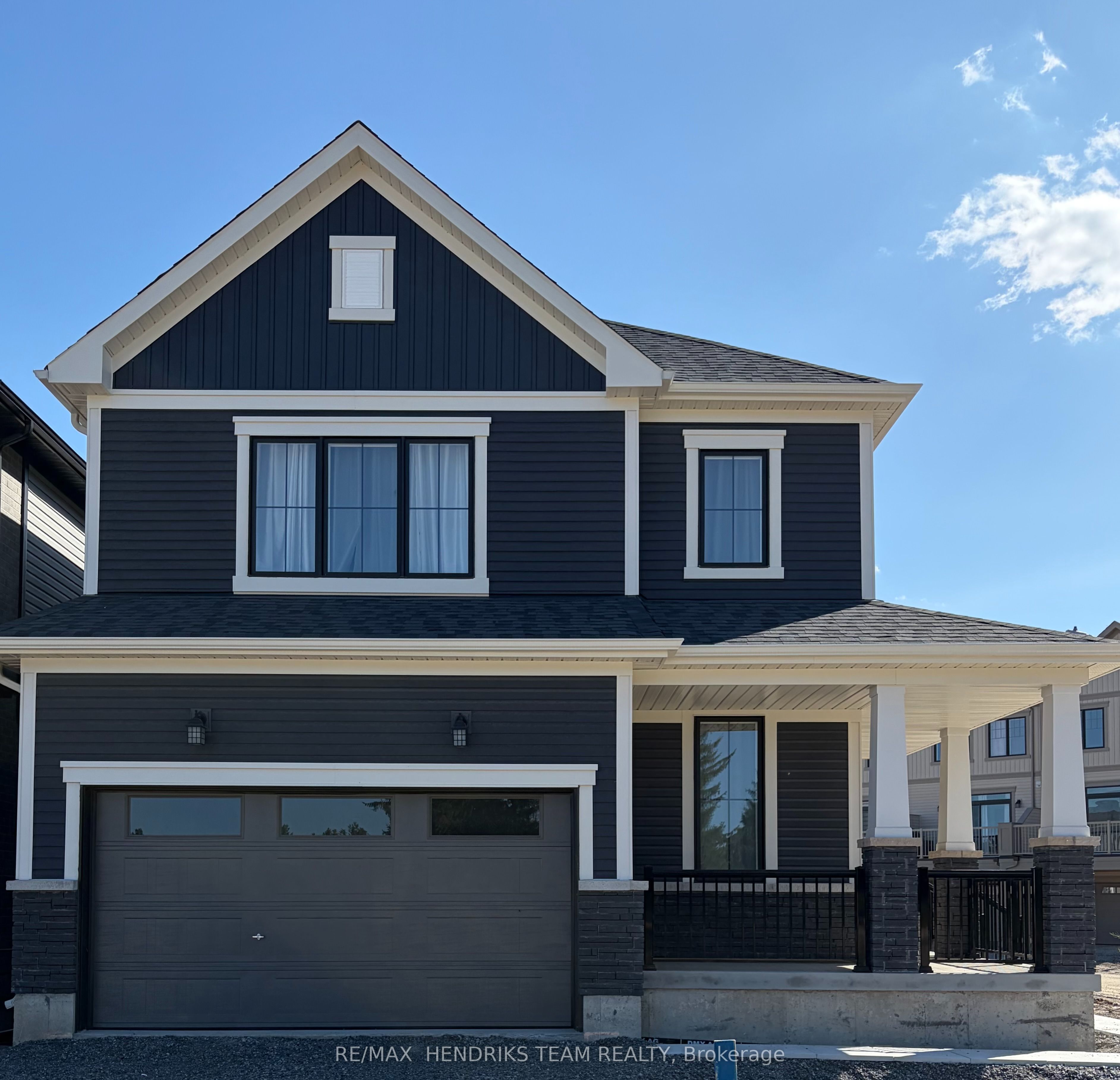 5 W Derose Avenue S, Thorold, ON L3B 5N5 photo 2