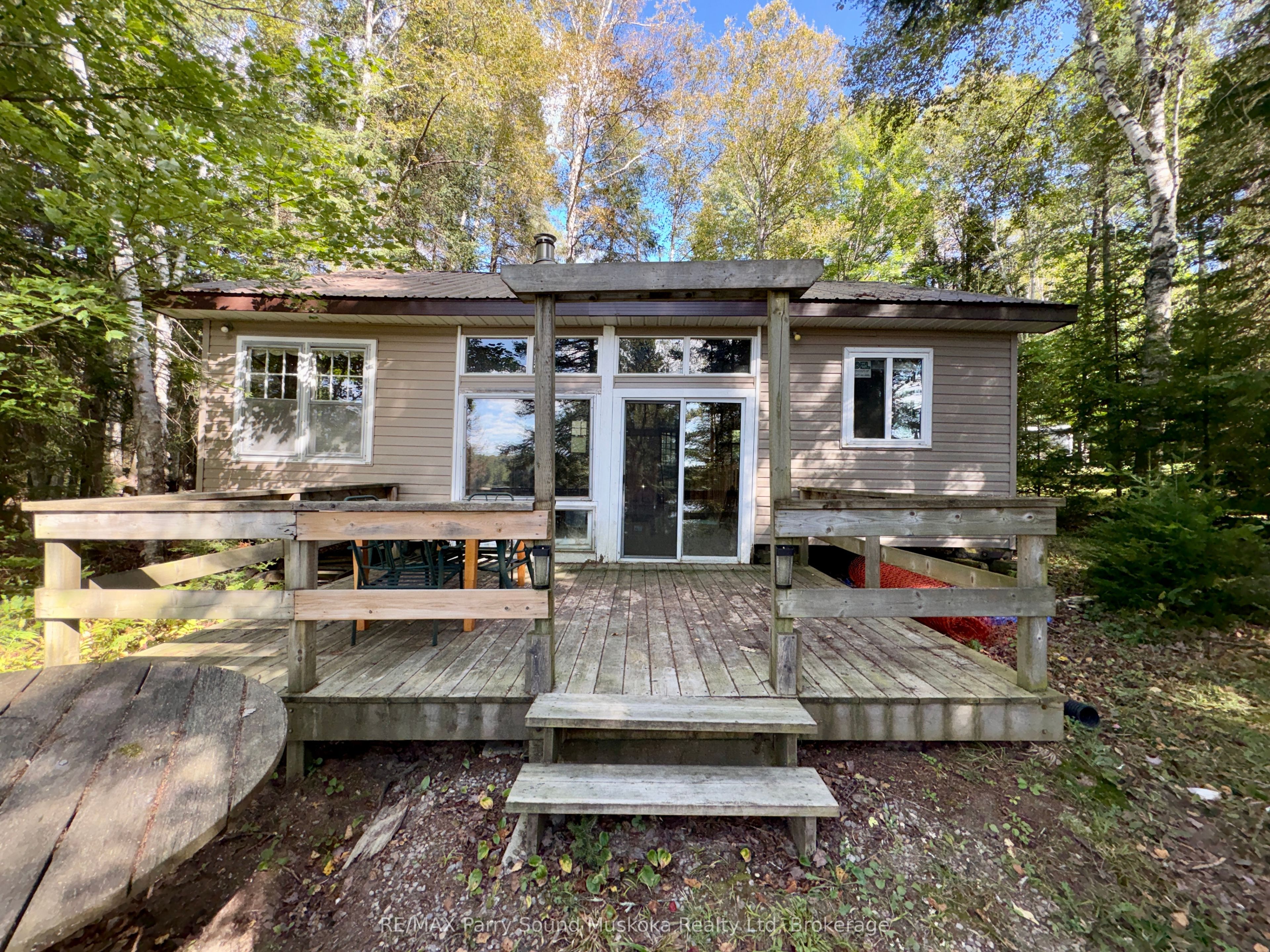 321 Pine Road, Magnetawan, ON P0A 1A0 photo 2