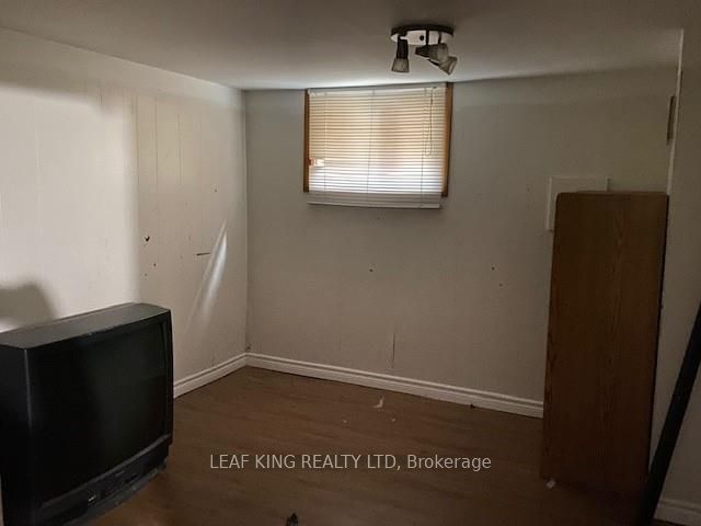 1066 Richmond Street, London East, ON N6A 3J9 photo 2