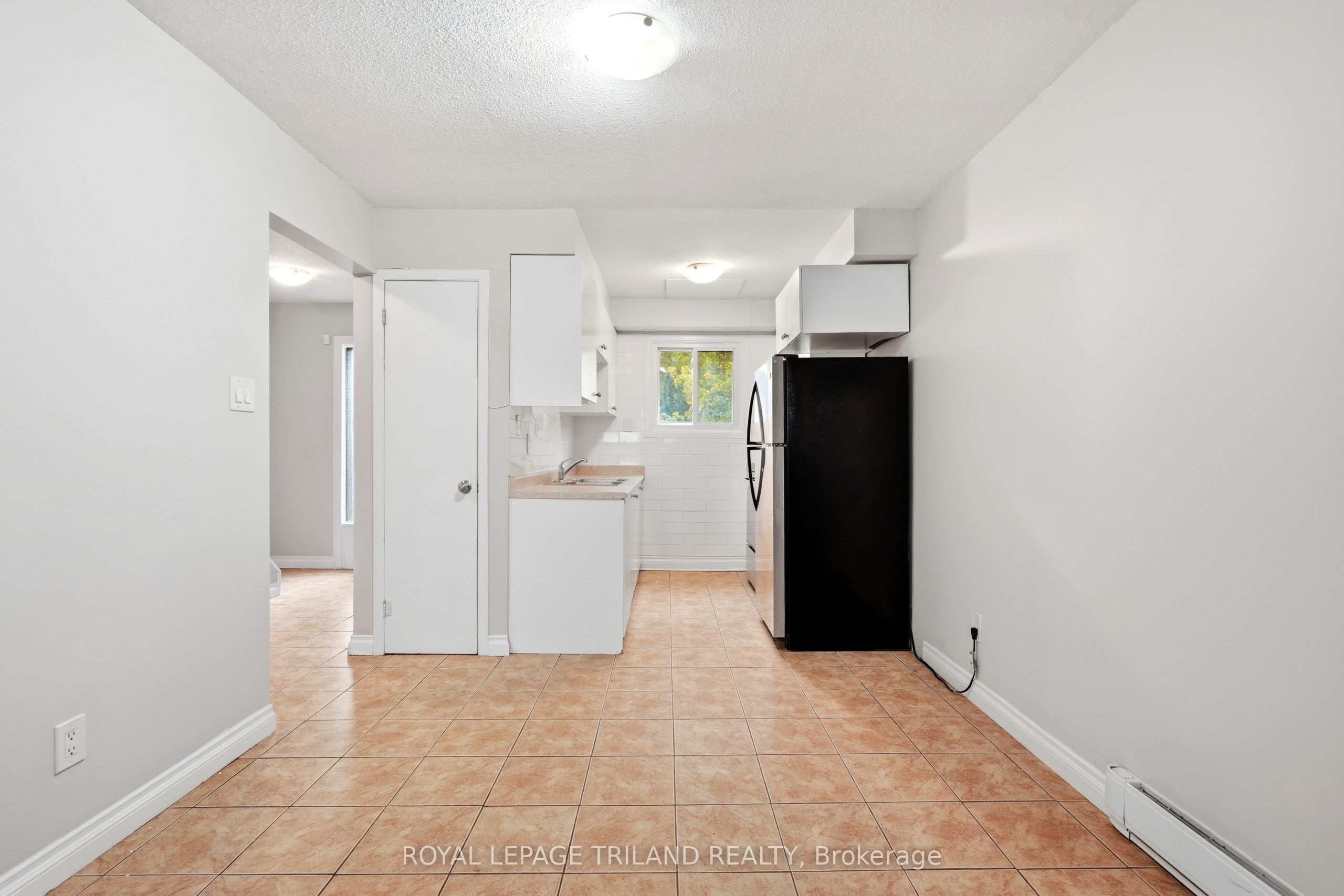 1600 Culver Drive 112, London East, ON N5V 3H5 photo 3