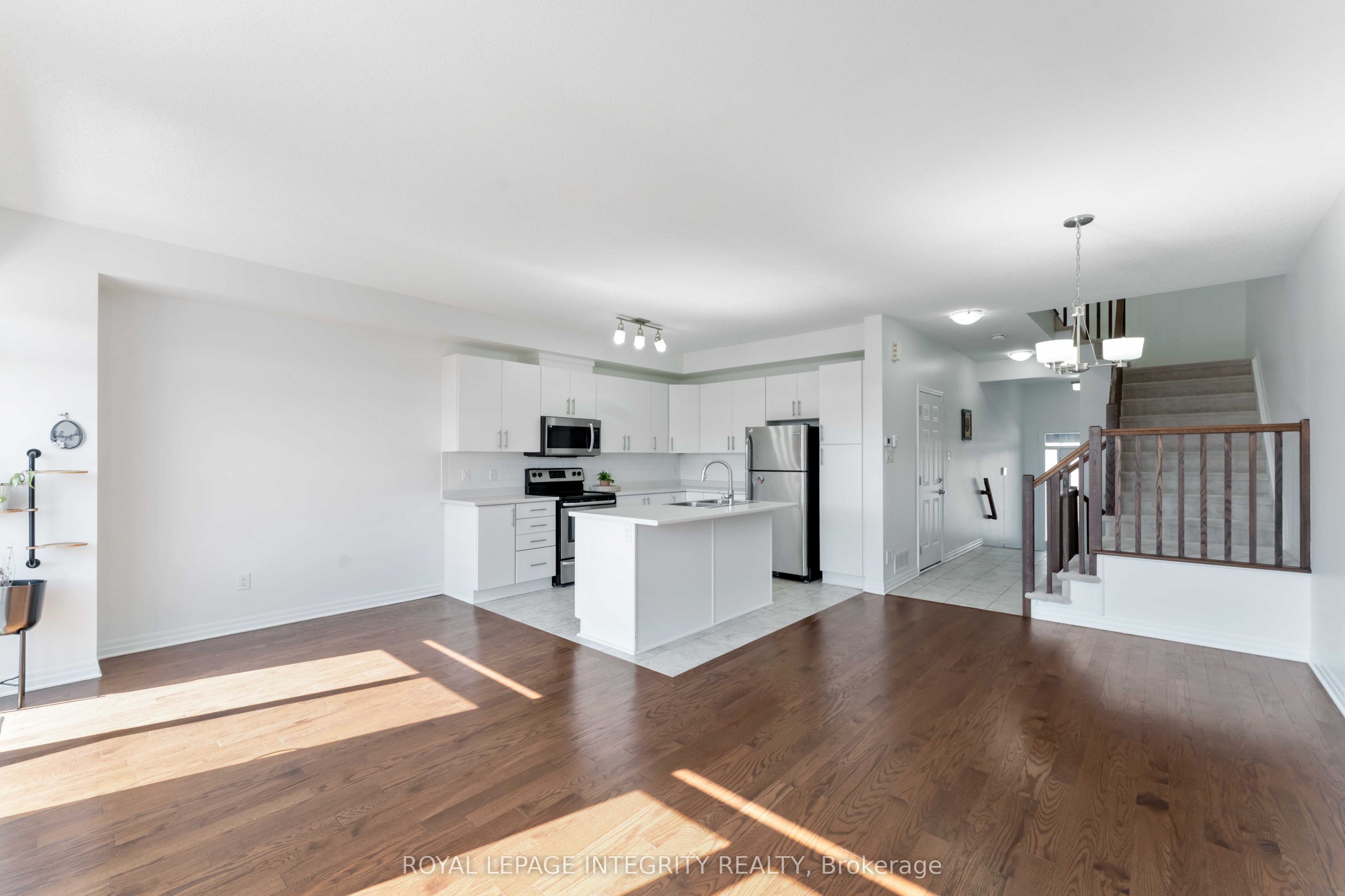 521 Rioja Street, Kanata, ON K2S 0H8 photo 5