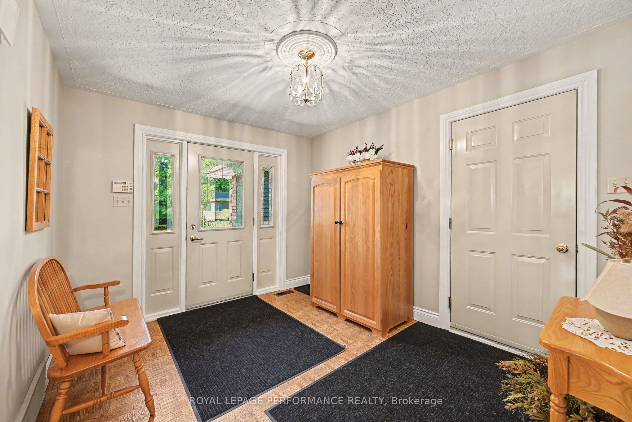 1401 Holy Cross Boulevard, Cornwall, ON K6H 6Z5 photo 3