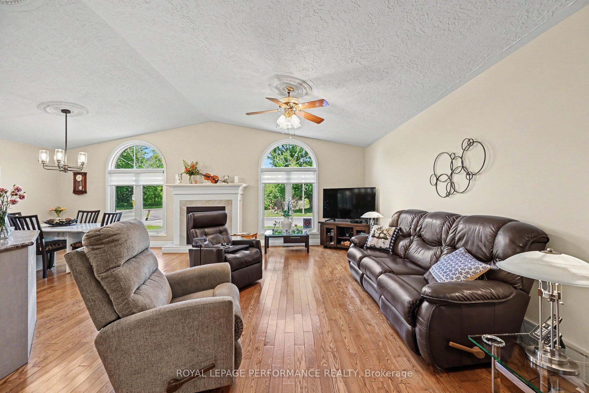 1401 Holy Cross Boulevard, Cornwall, ON K6H 6Z5 photo 4