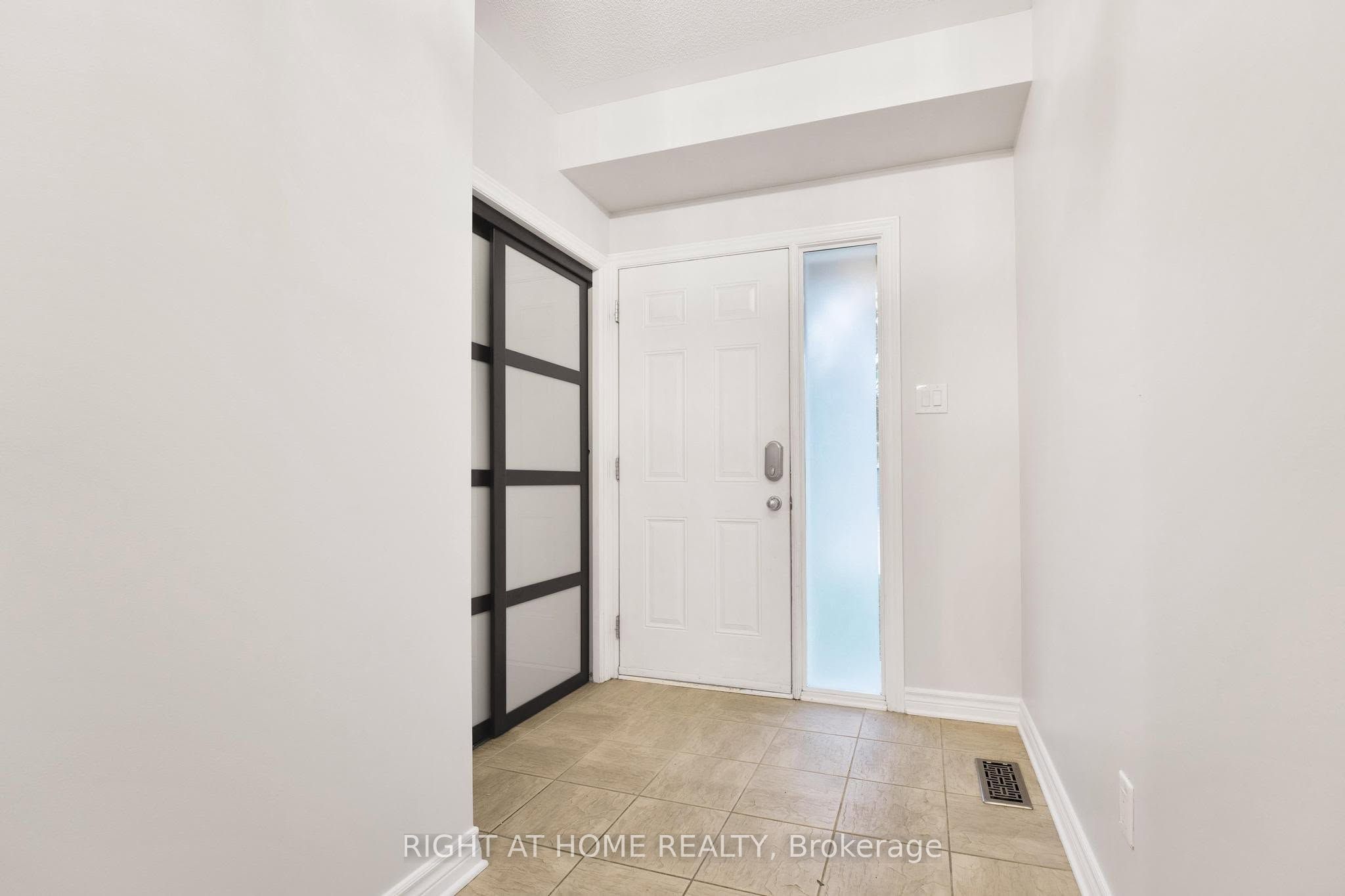 514 Cherokee Way, Stittsville - Munster - Richmond, ON K2S 0H5 photo 4