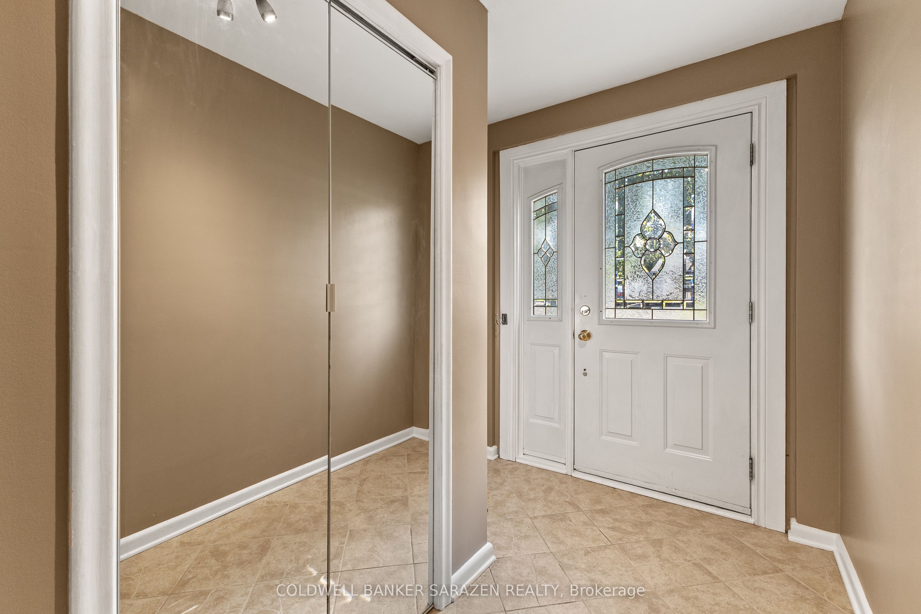 1220 Whitmore Avenue, Belair Park - Copeland Park and Area, ON K2C 2N7 photo 4