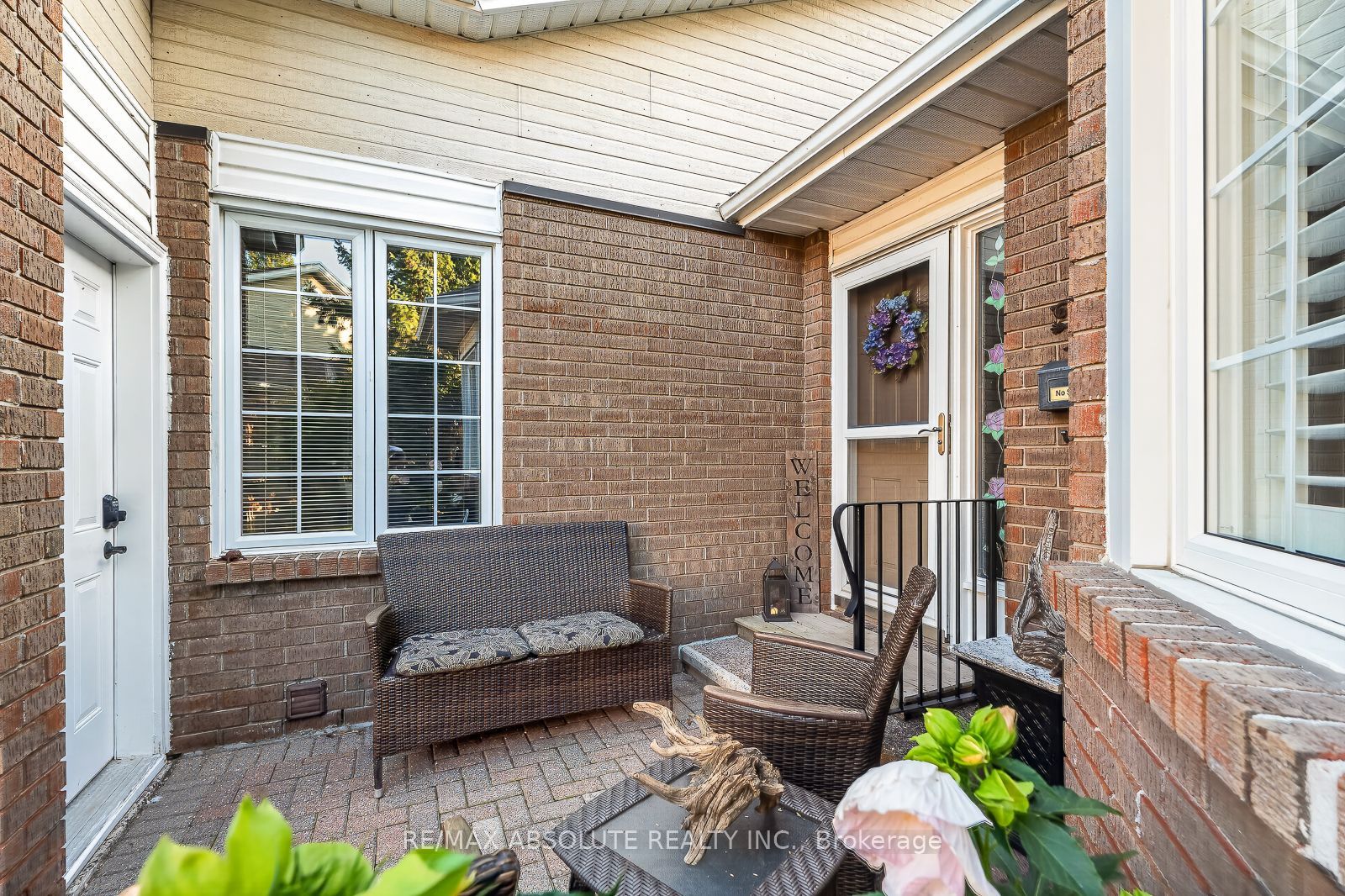 12 Oyster Bay Court, Stittsville - Munster - Richmond, ON K2S 1H3 photo 3