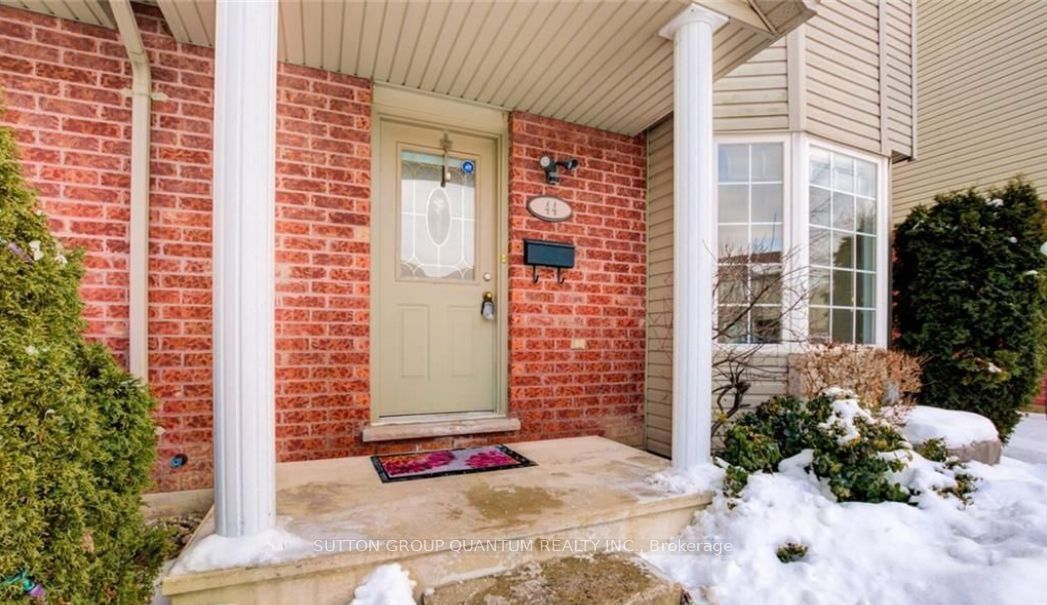 101 Brookside Street 44, London South, ON N5Z 5C9