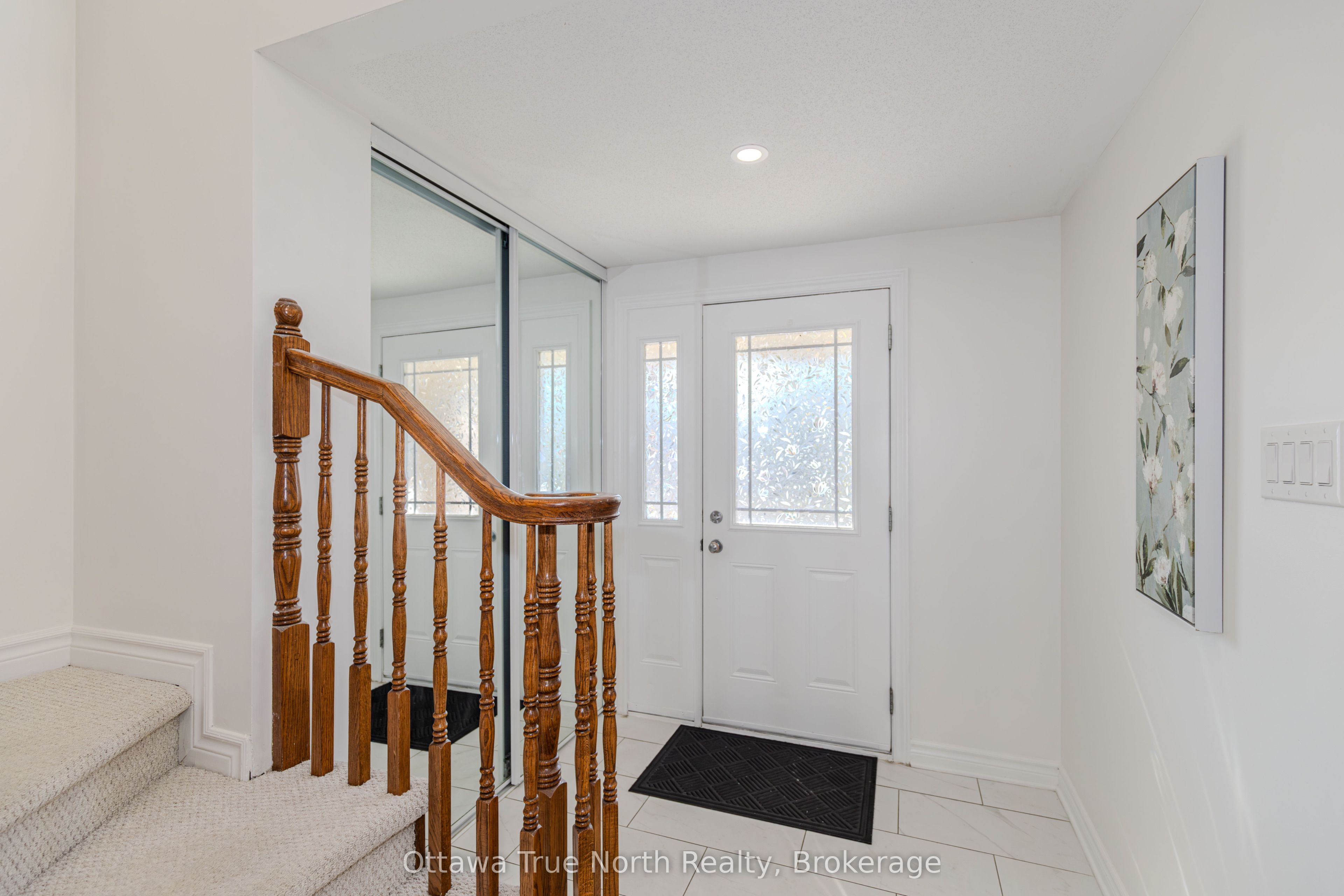 578 Paul Metivier Drive, Barrhaven, ON K2J 0M9 photo 3