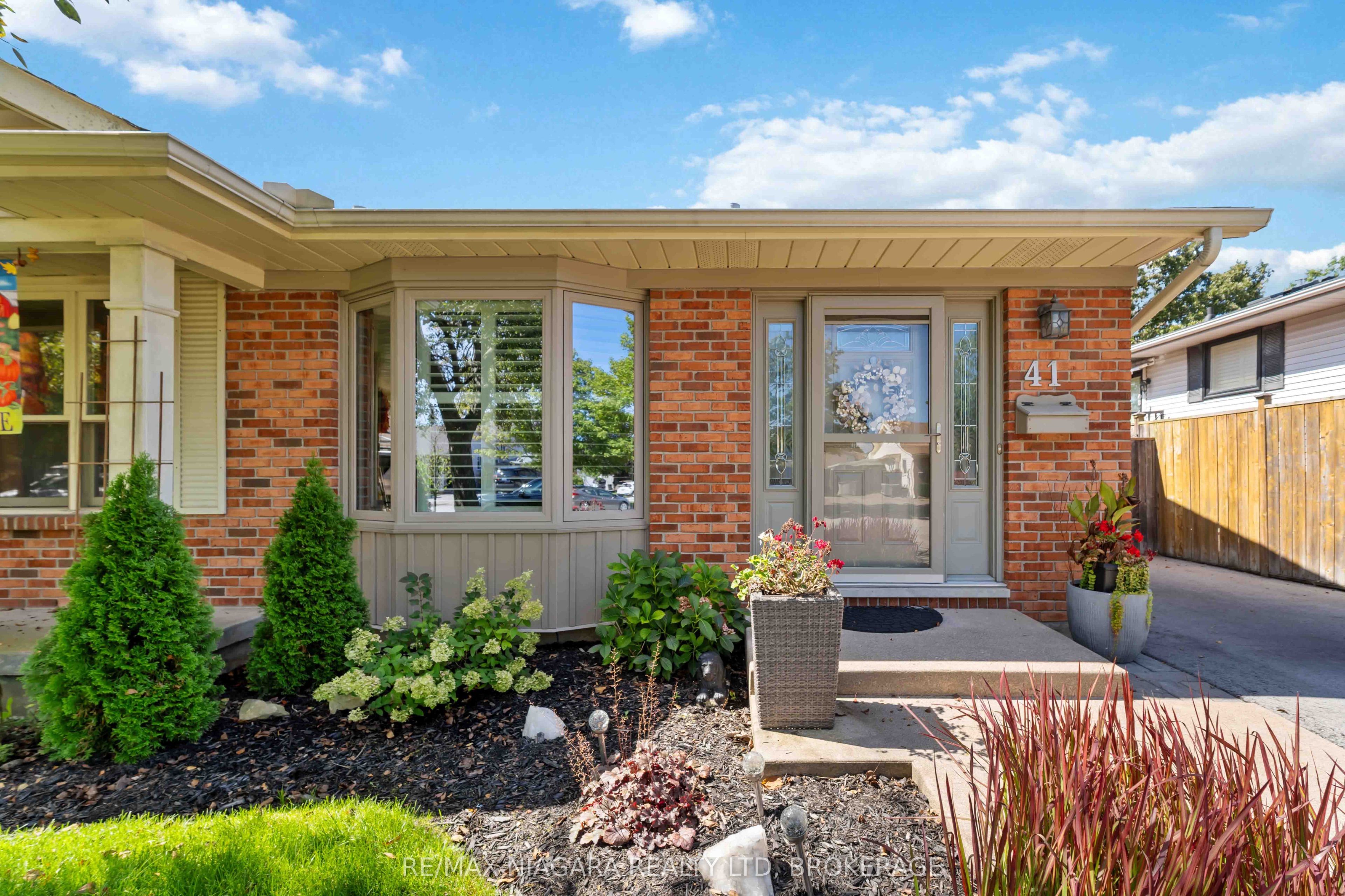 41 Fox Trail Drive, St. Catharines, ON L2S 3T7 photo 4