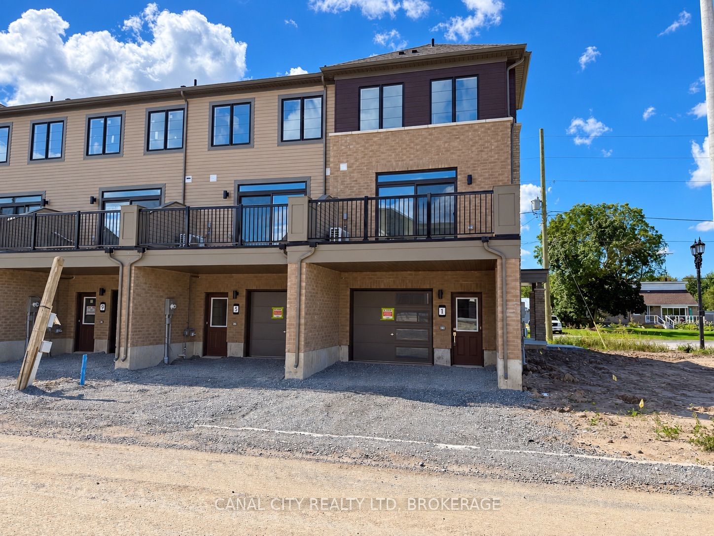 1 Vanderburg Lane, Thorold, ON L2V 0R1