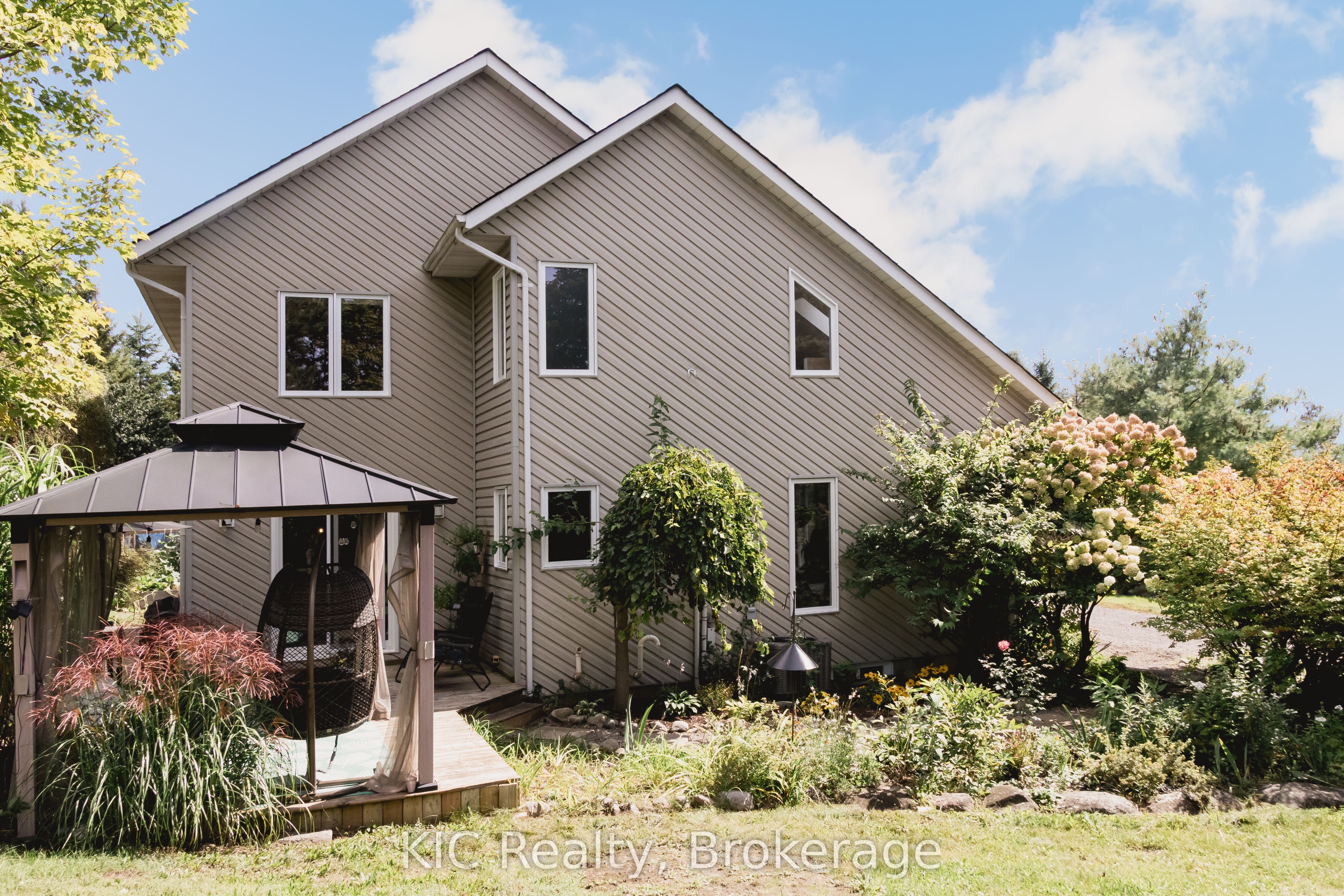 14 Gordon Street, Hamilton Township, ON L8L 3H2 photo 3