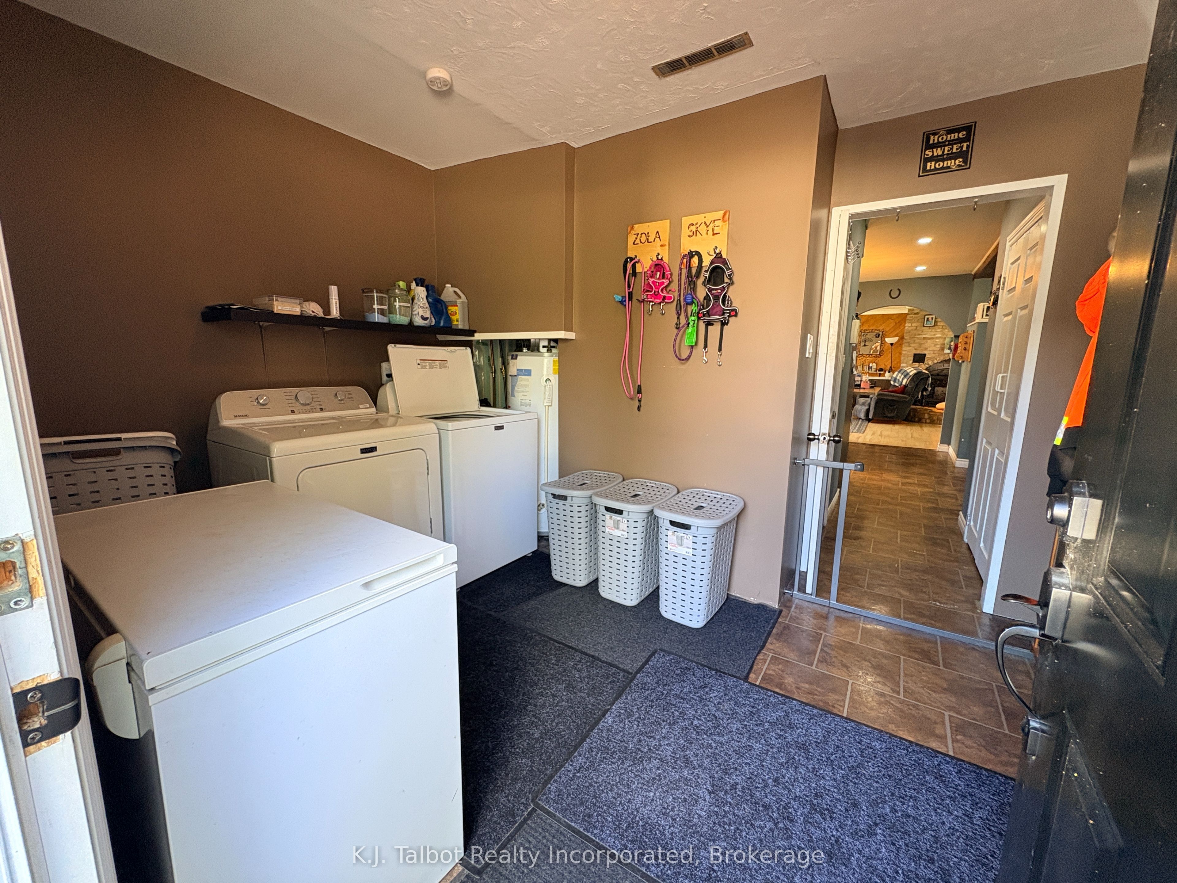 24 Maclellan Drive, Huron East, ON N0M 1J0 photo 2