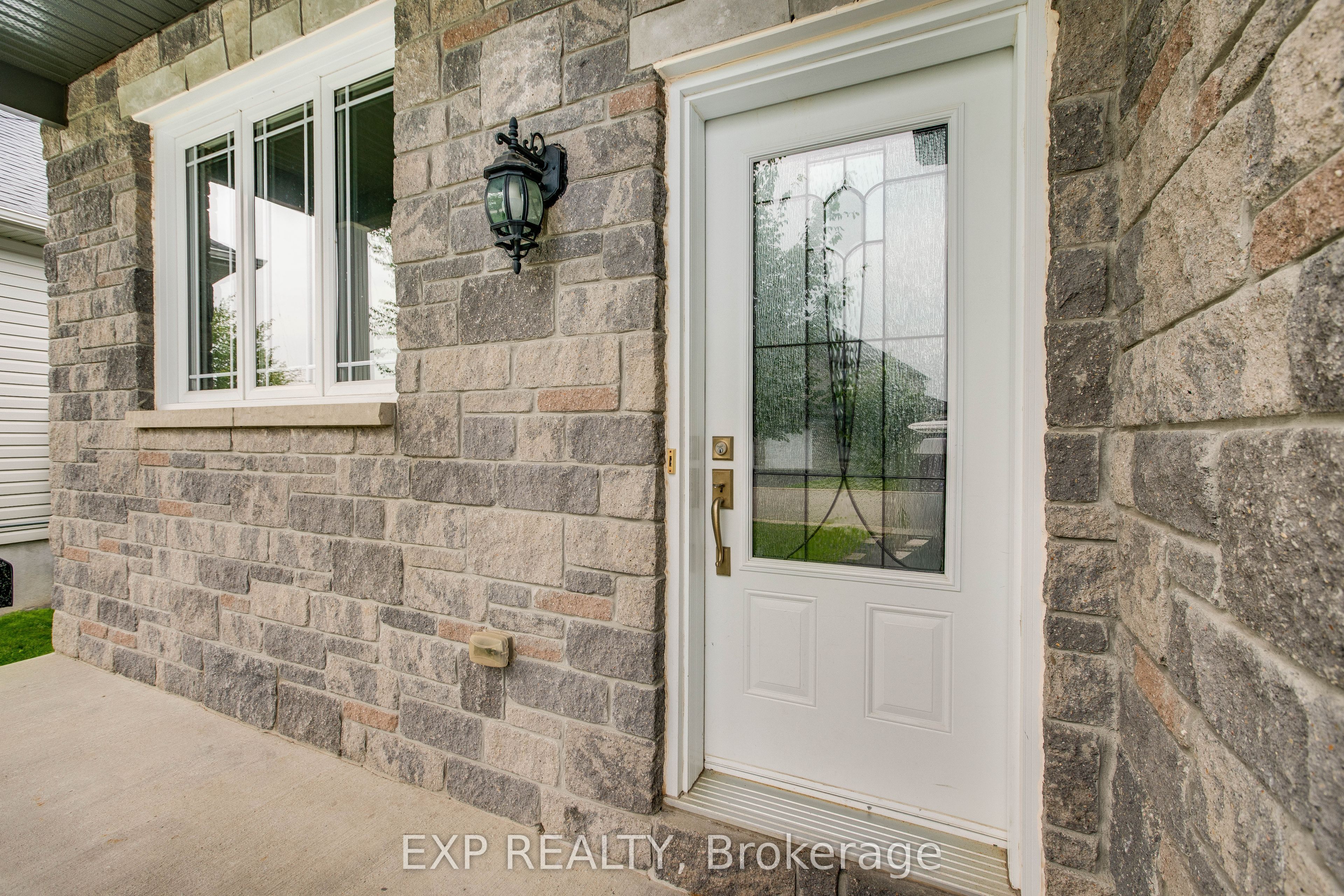233 Belfort Street, Russell, ON K0A 1W0 photo 5