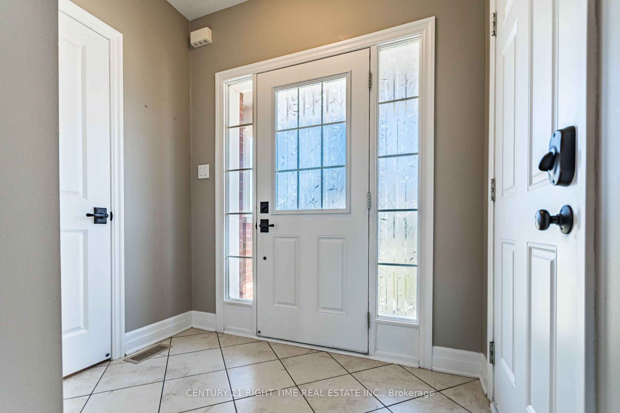 142 Watermill Street, Kitchener, ON N2P 0H3 photo 4