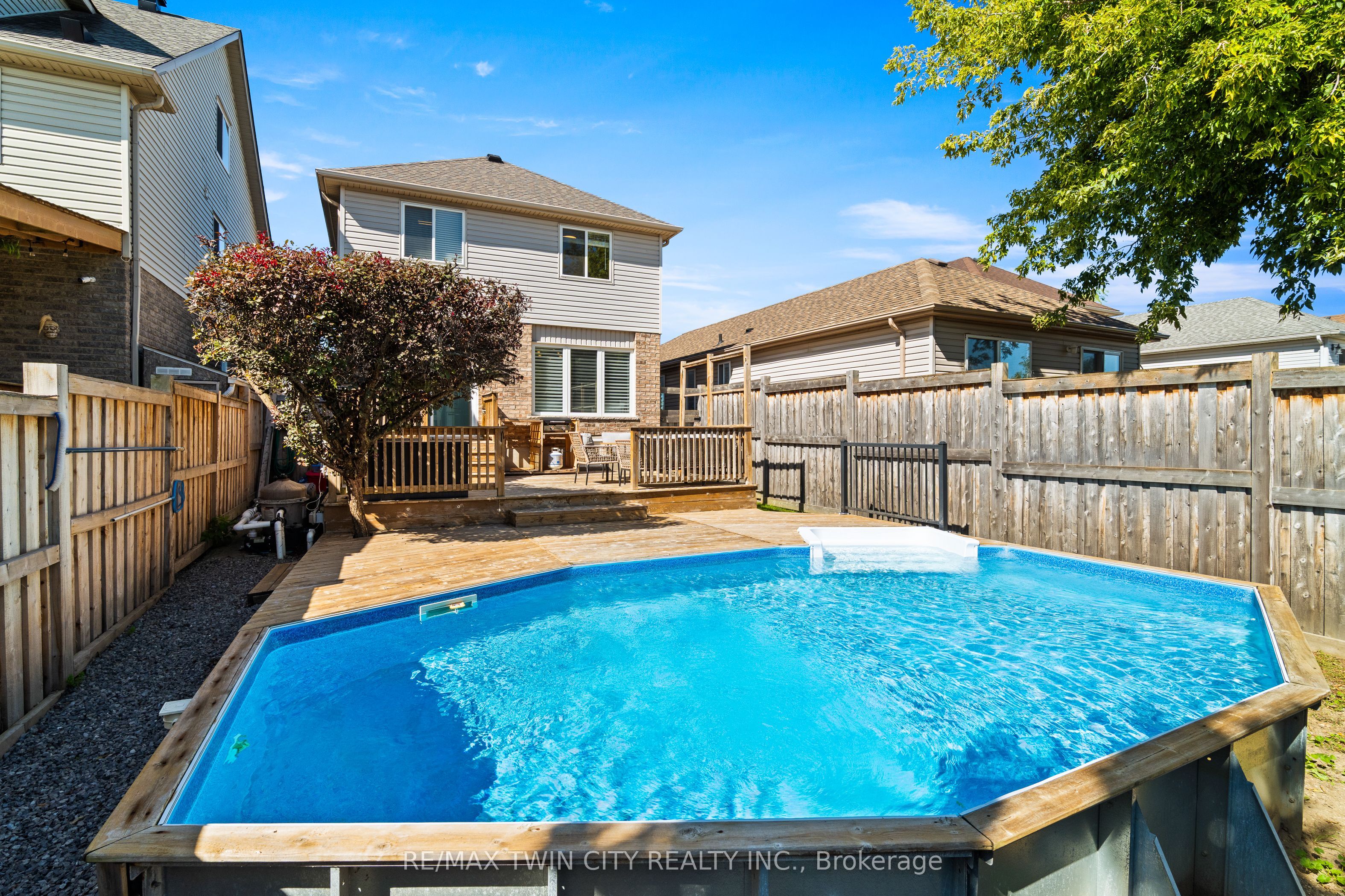 58 Chateau Crescent, Cambridge, ON N3H 5S2 photo 3