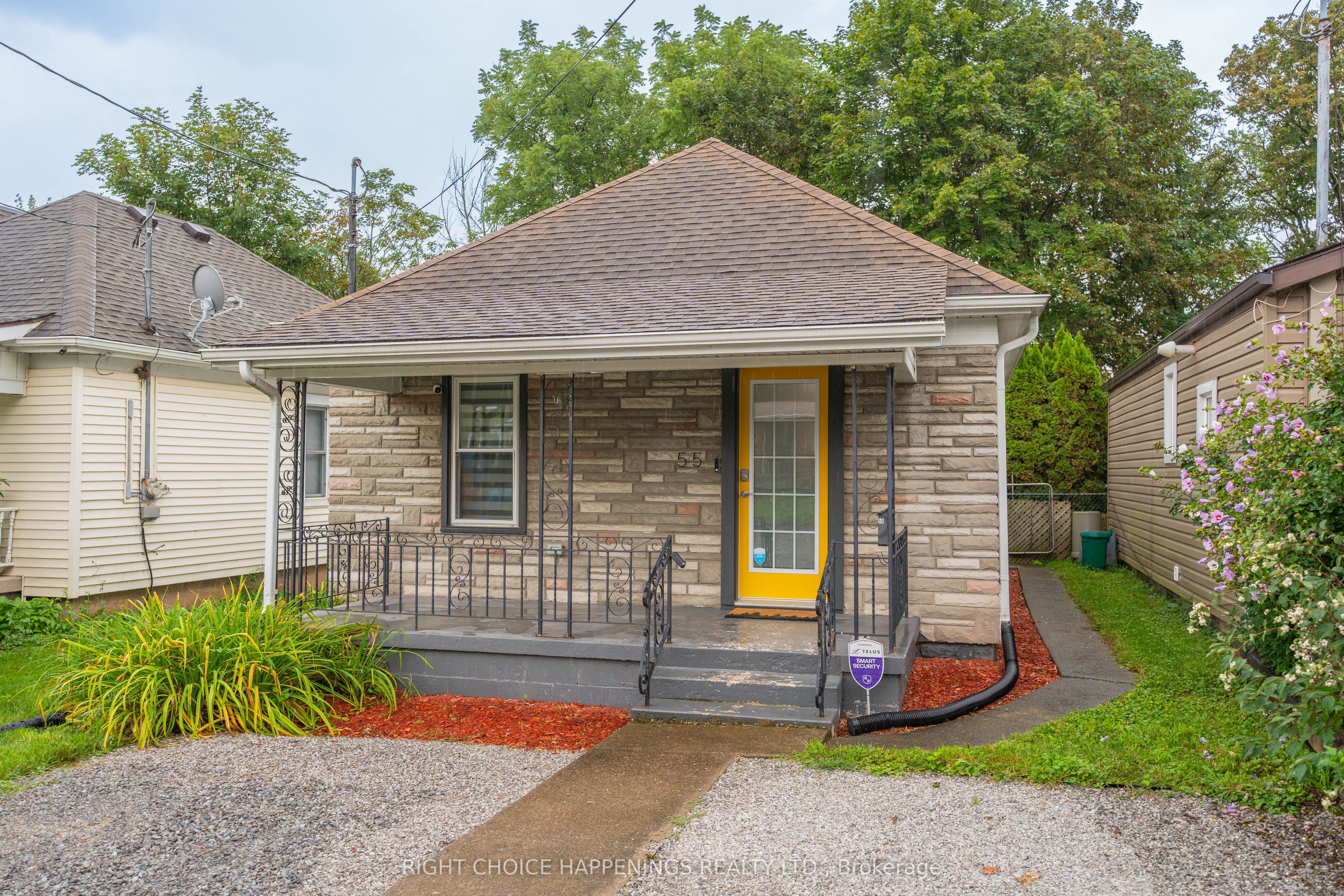 55 Merritt Street, Welland, ON L3C 4T2 photo 2