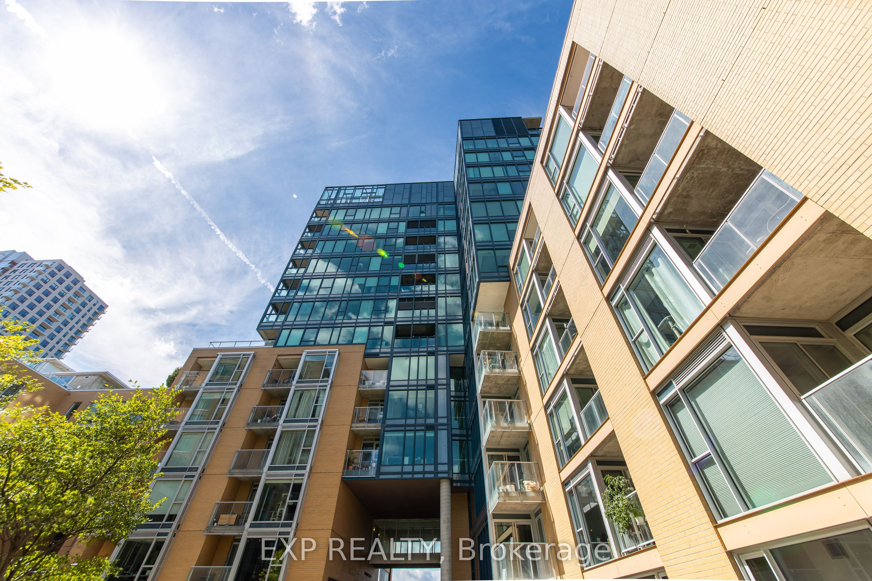 200 Lett Street 601, West Centre Town, ON K1R 0A7