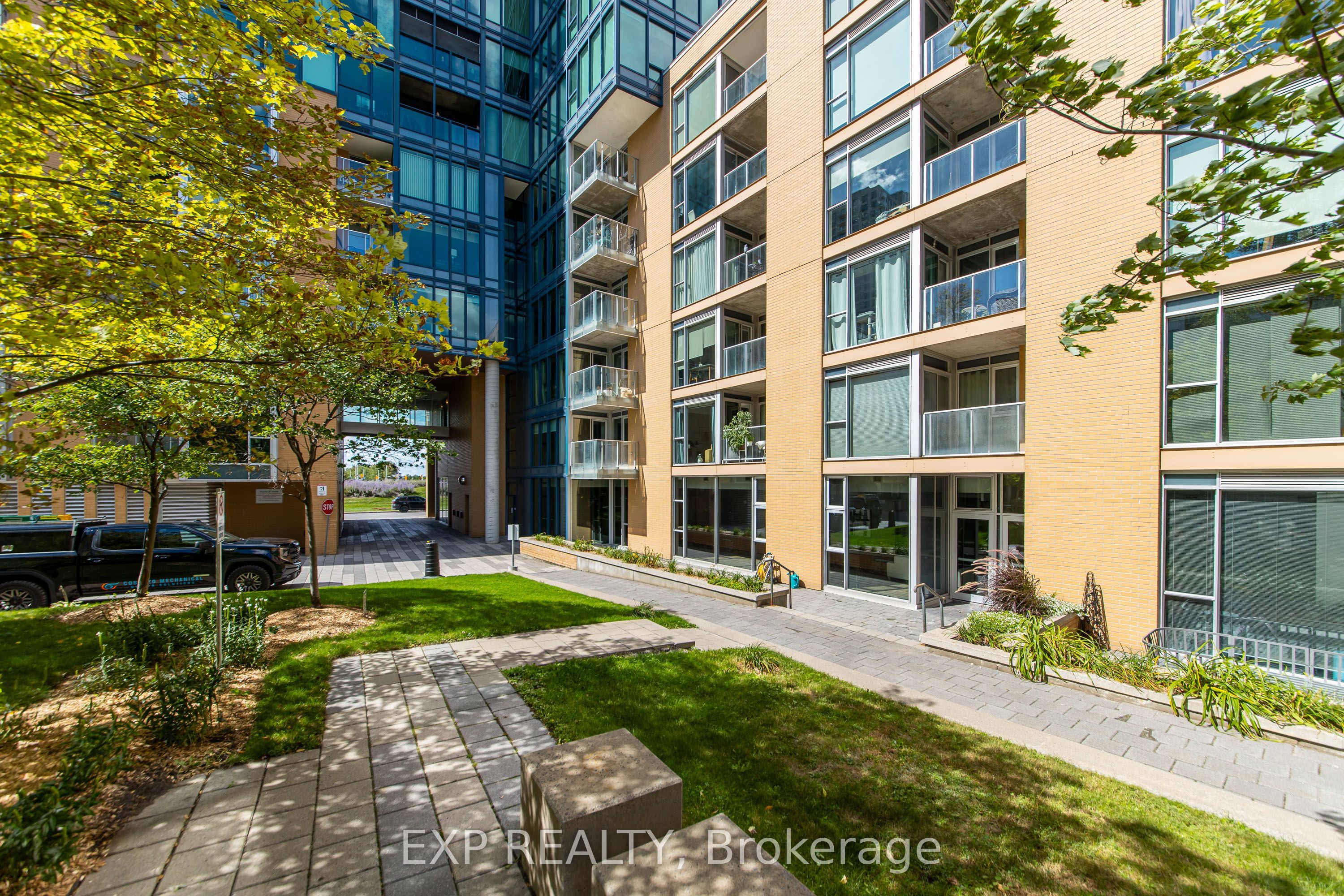 200 Lett Street 601, West Centre Town, ON K1R 0A7 photo 2