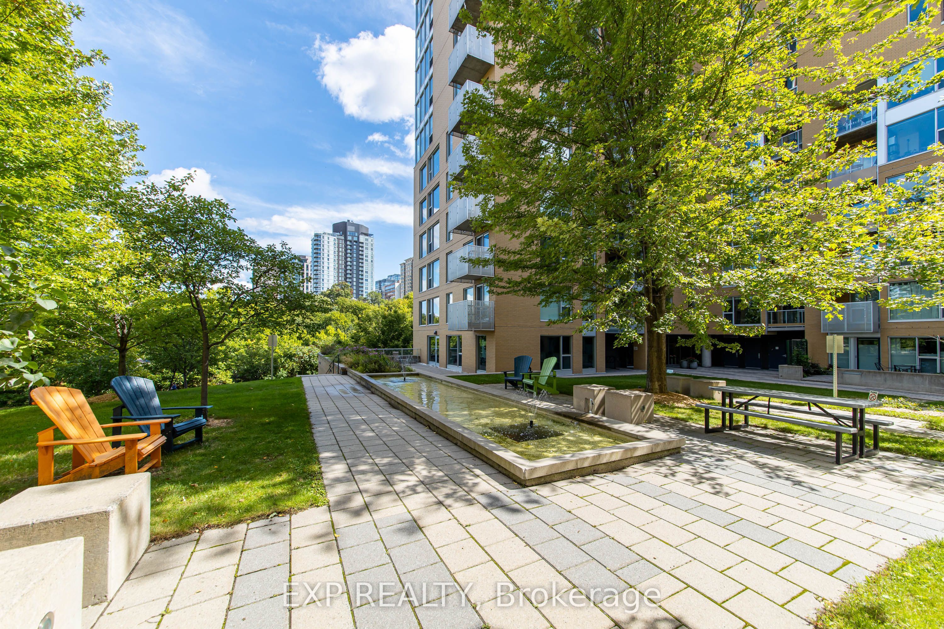 200 Lett Street 601, West Centre Town, ON K1R 0A7 photo 3