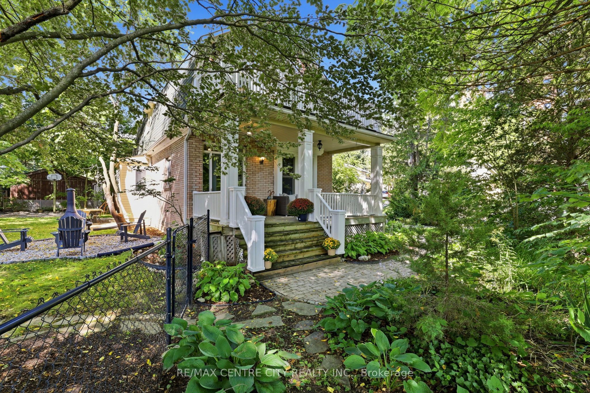 102 Walnut Street, London North, ON N6H 1C4